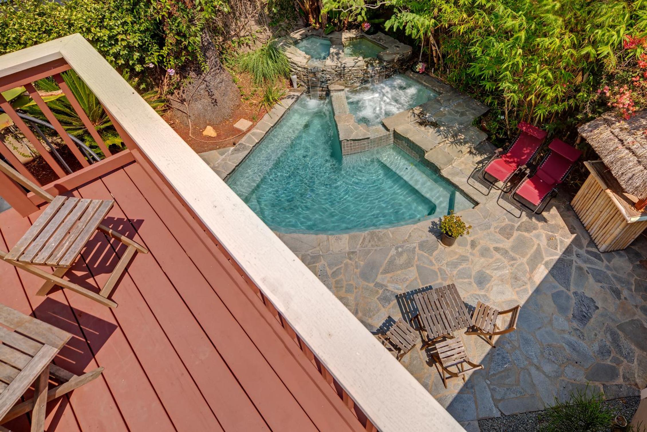 Pool Room - Entire Guest Suite - Private Entrance view 3