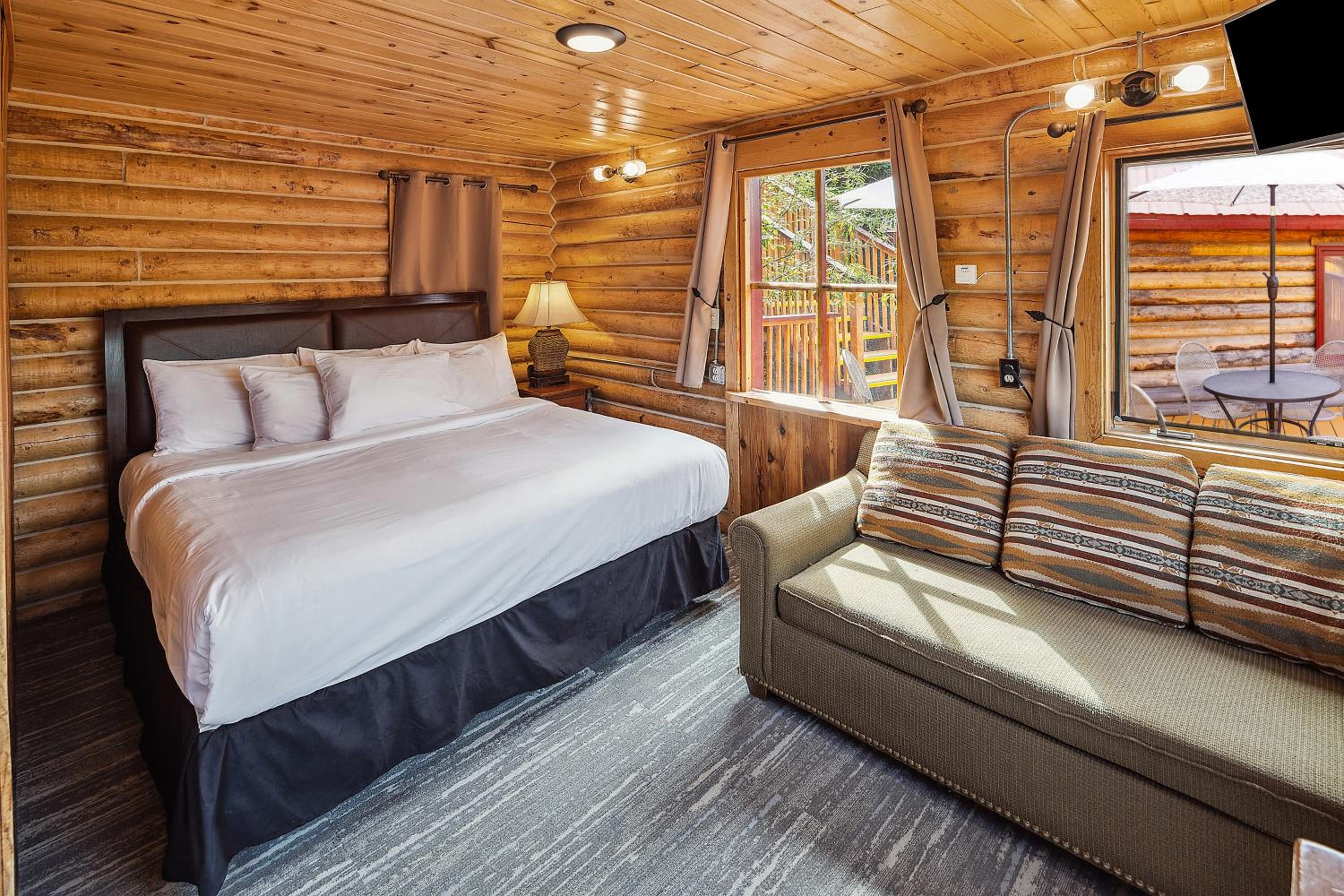 Denali Crow's Nest Cabins