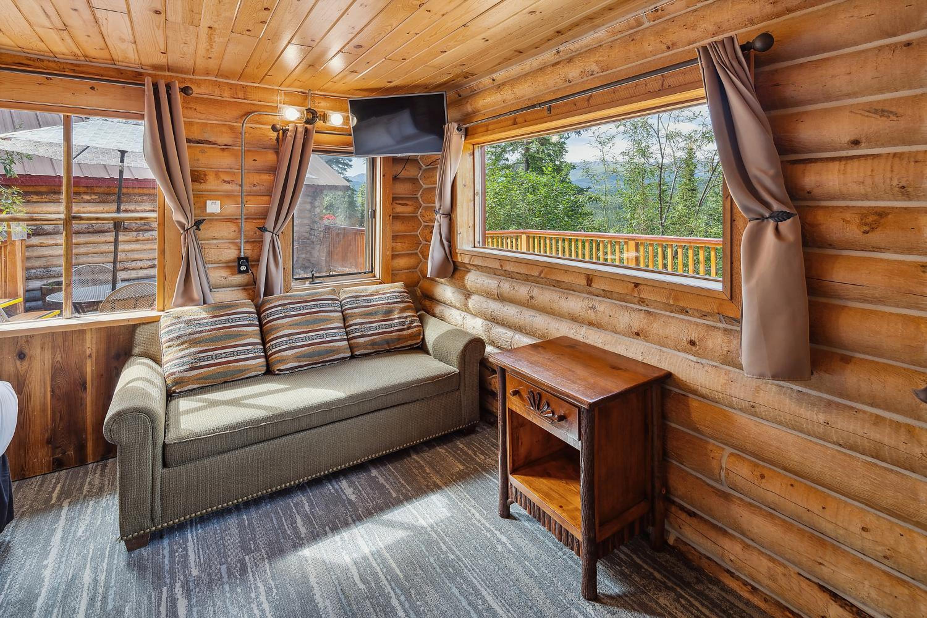 Denali Crow's Nest Cabins