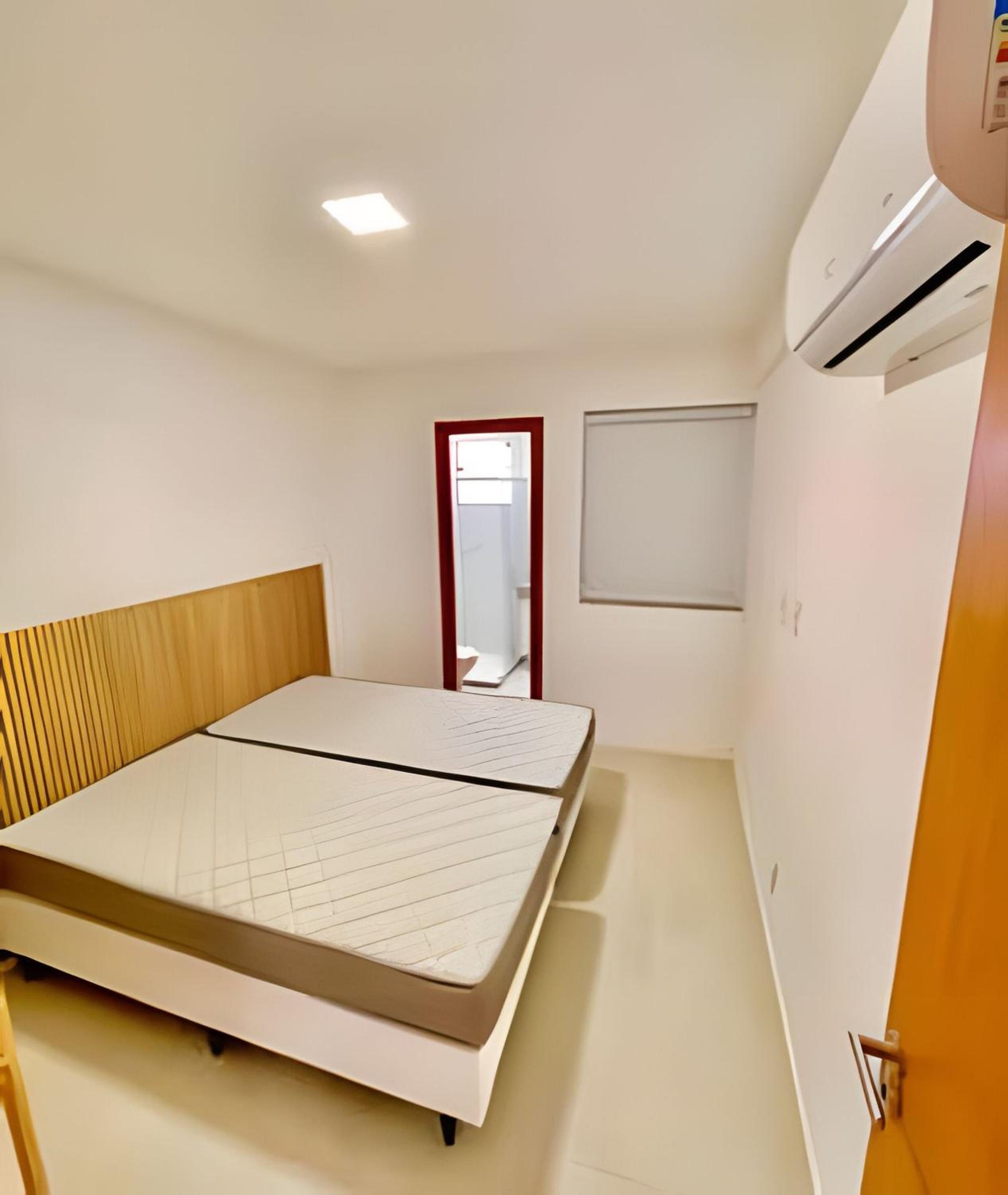 Imóvel Novo, 4 Quartos, Ar Condicionado em todos ambientes - Cond. Fechado - Guarajuba-BA