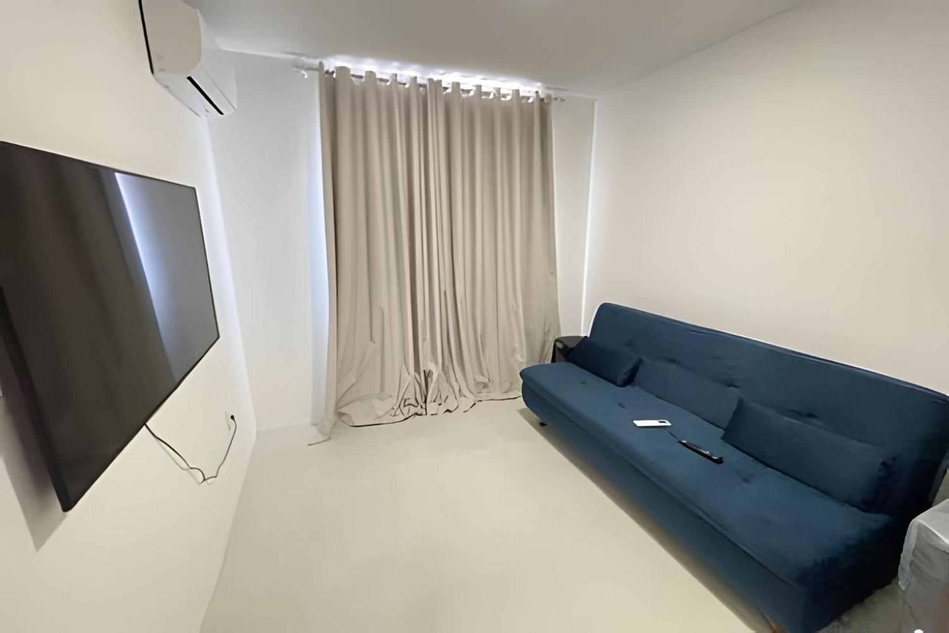 Imóvel Novo, 4 Quartos, Ar Condicionado em todos ambientes - Cond. Fechado - Guarajuba-BA