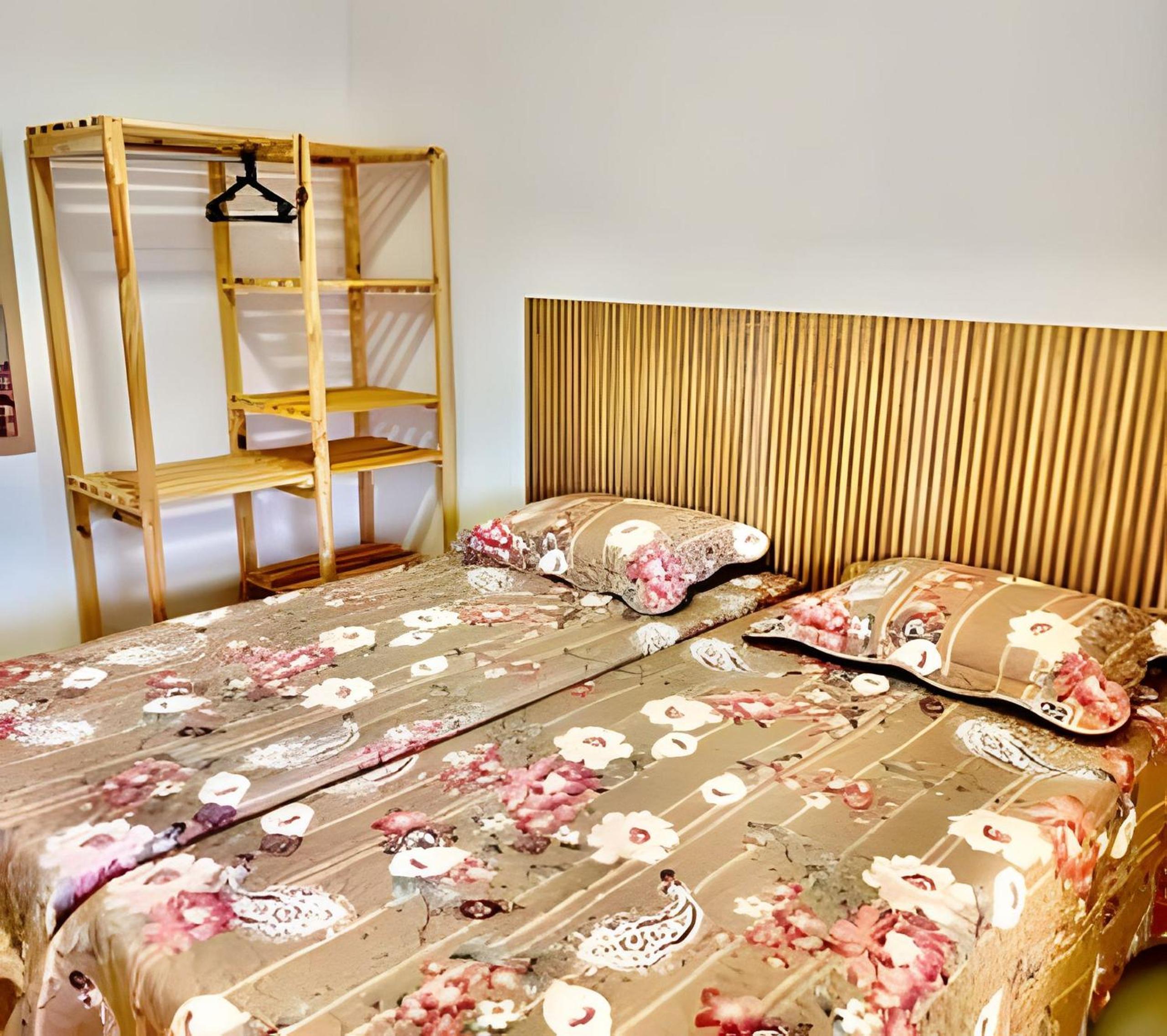 Imóvel Novo, 4 Quartos, Ar Condicionado em todos ambientes - Cond. Fechado - Guarajuba-BA