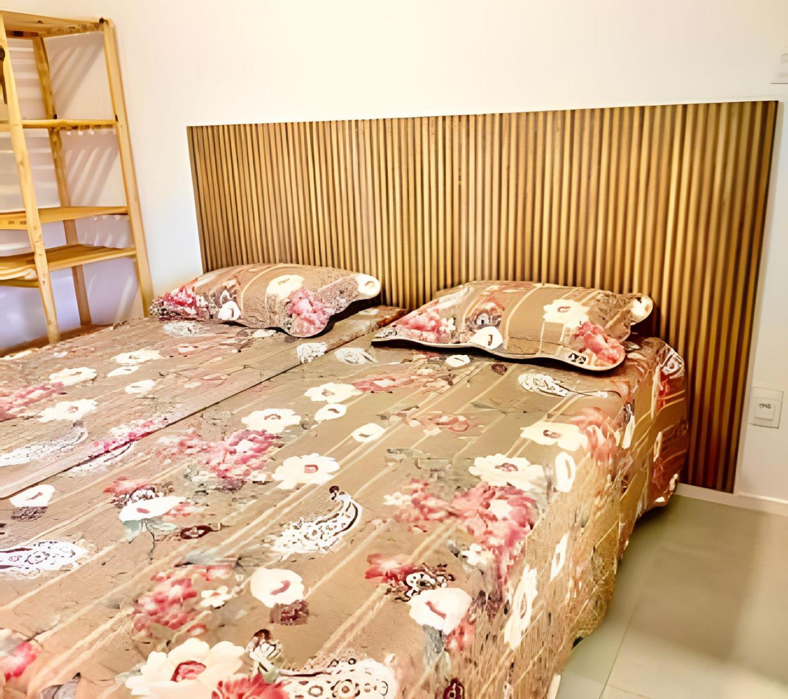 Imóvel Novo, 4 Quartos, Ar Condicionado em todos ambientes - Cond. Fechado - Guarajuba-BA