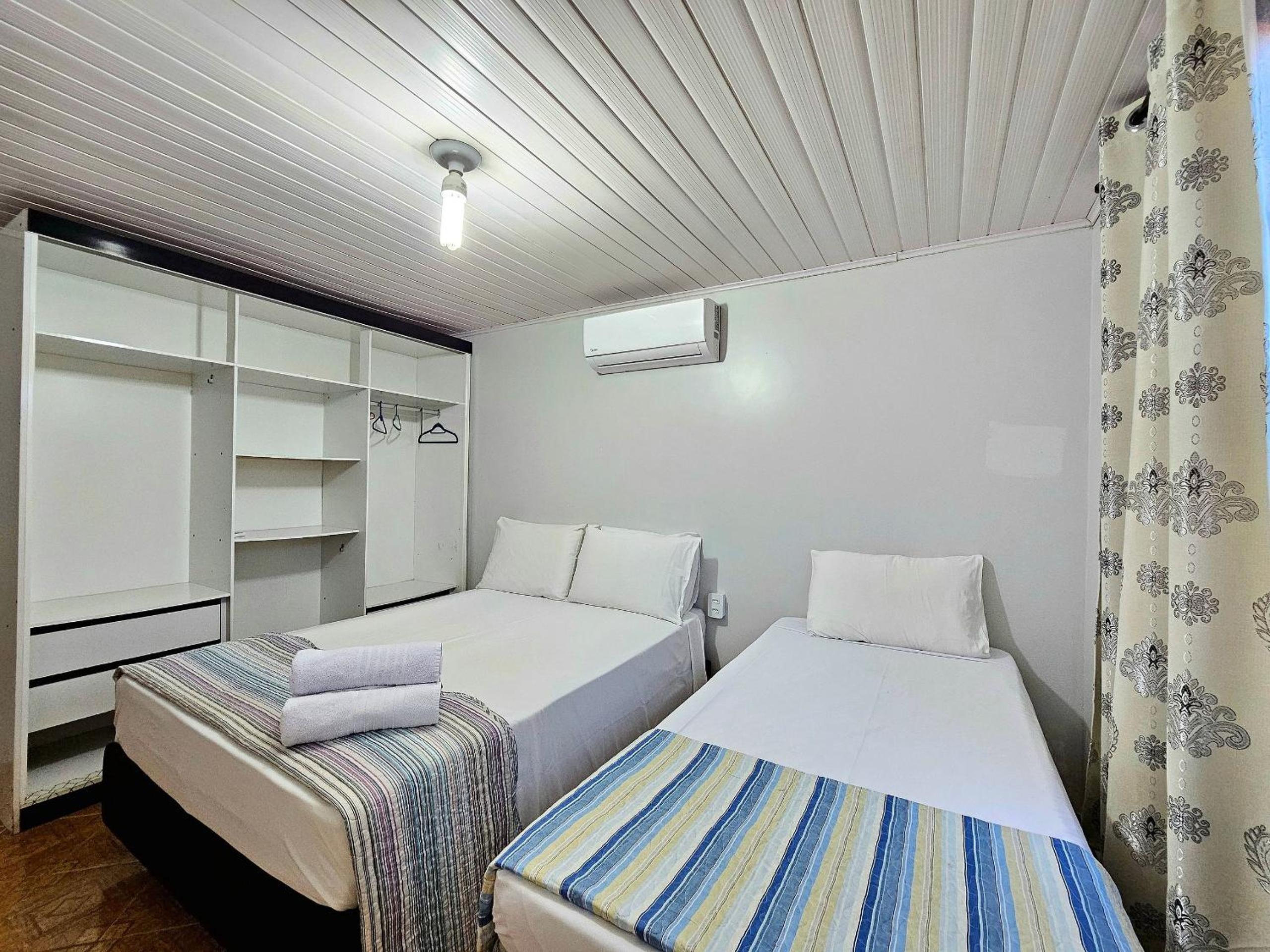 Casa Familiar Espaço Amplo com churrasqueira