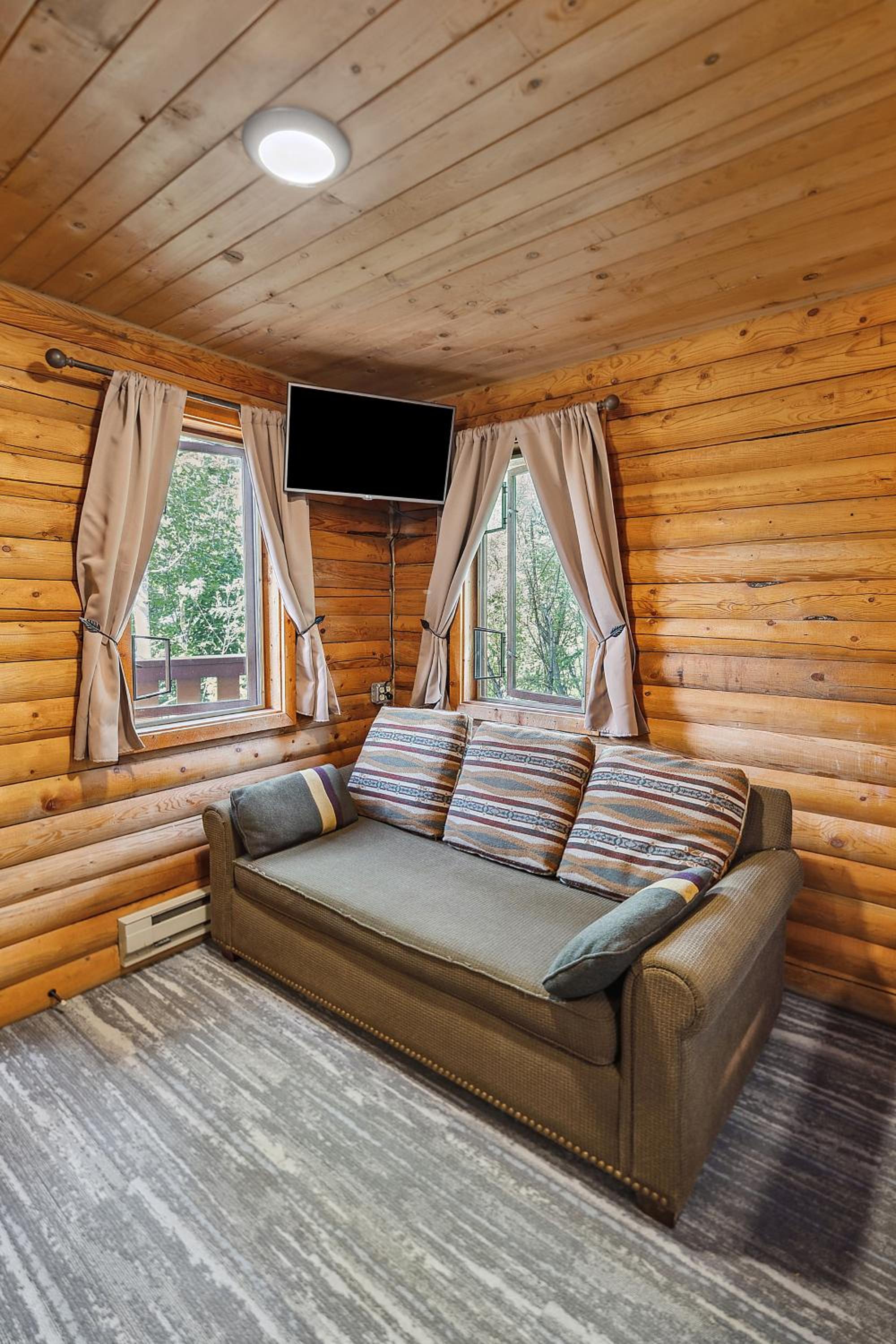 Denali Crow's Nest Cabins