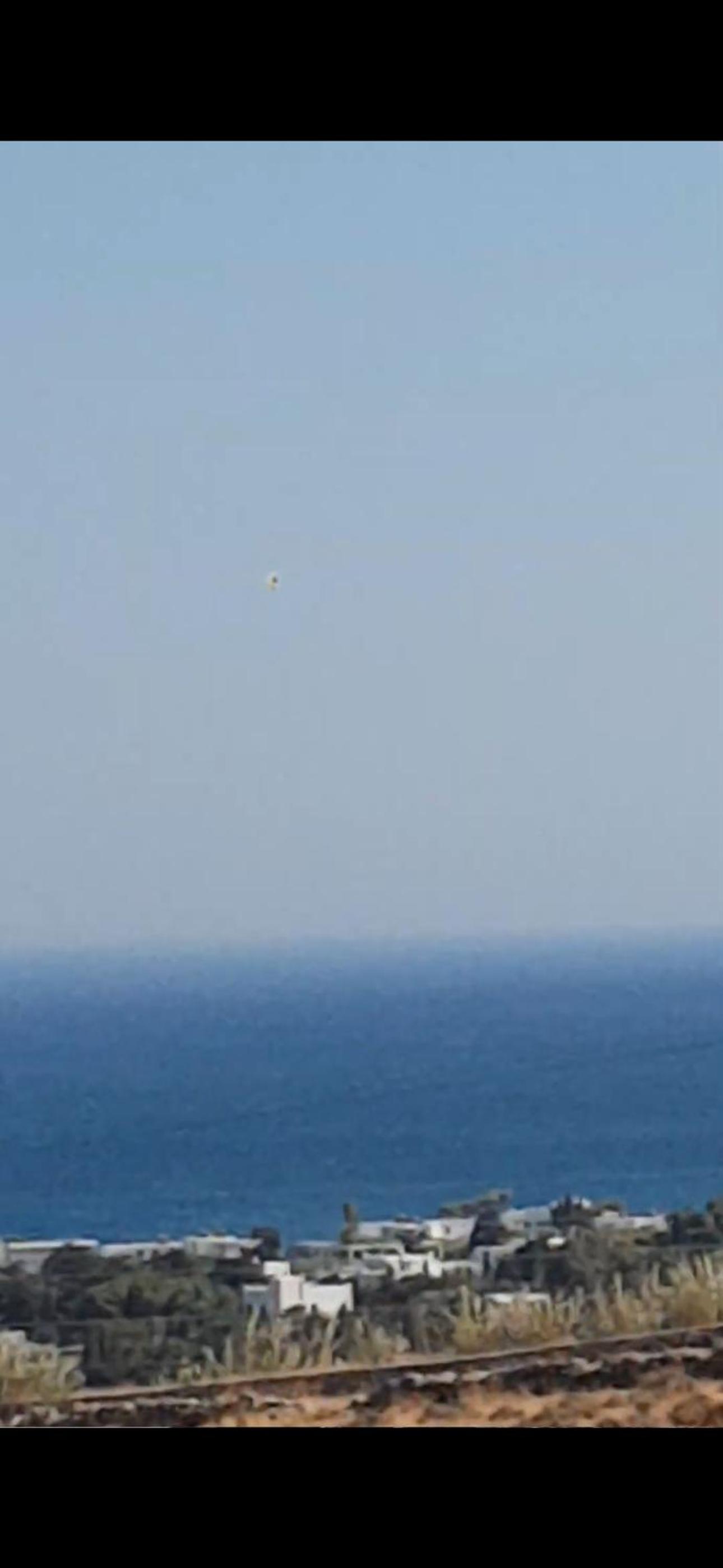 Golden beach view photo 5