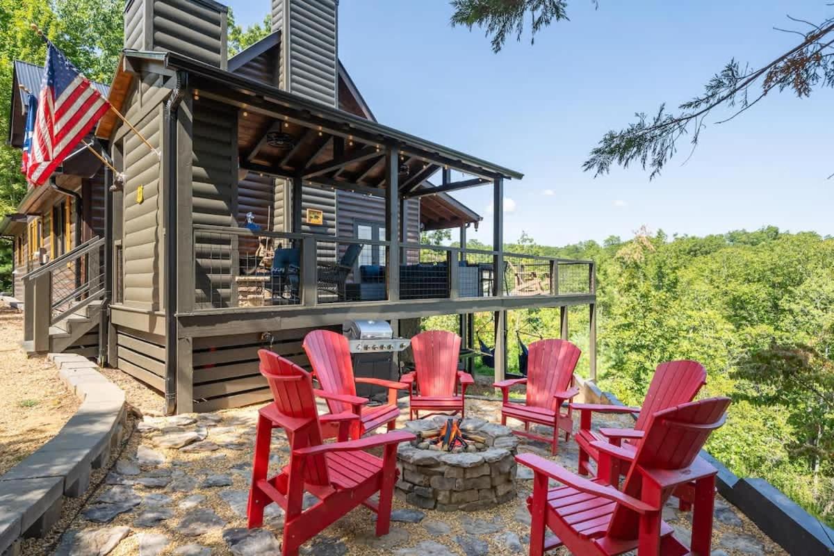 Lux 5Br Lake & Mtn View Hot Tub Firepit Game Rm view 3
