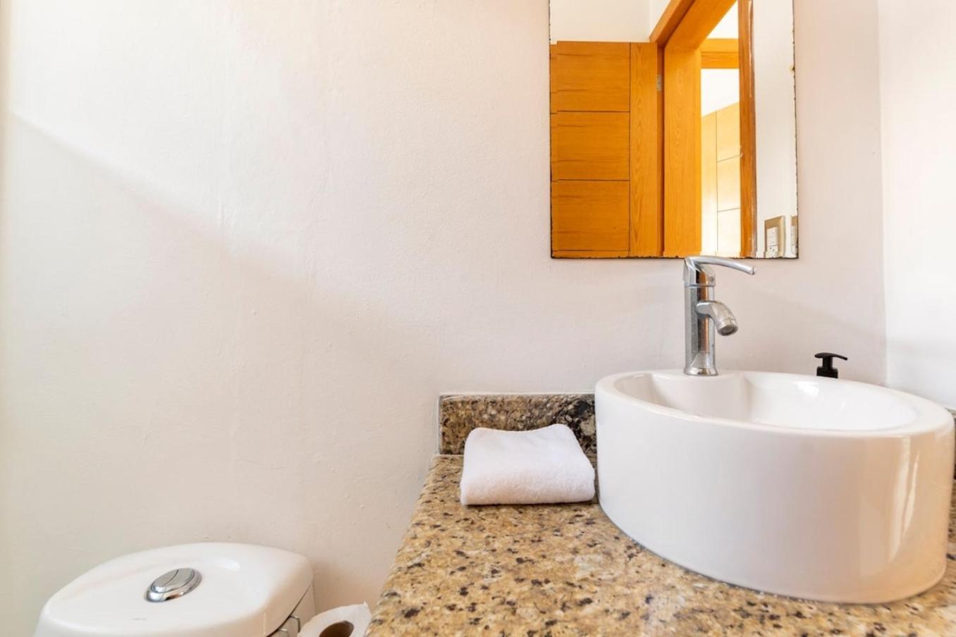 Wow! Gated House WiFi 5Rooms 12Pax Pool Private