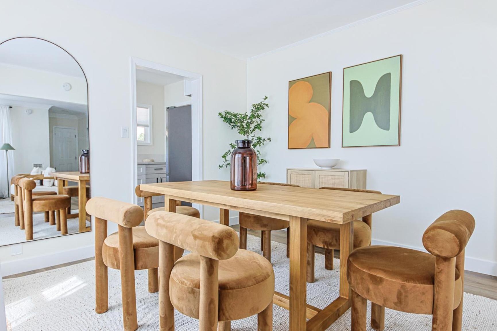 Urban Retreat Room in Shared Apartment Near USC