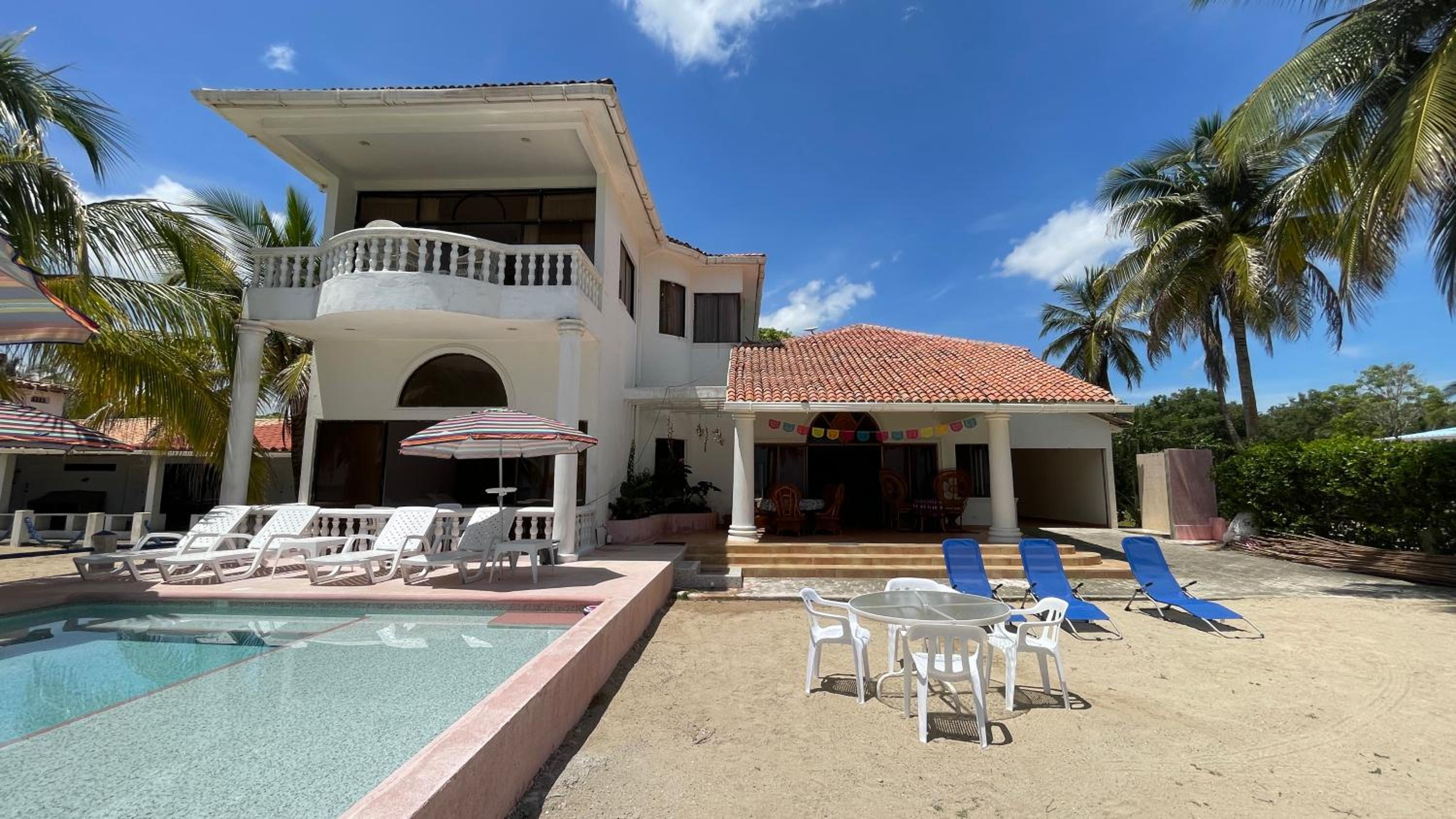 Casa frente a la playa, San Antero Cordoba