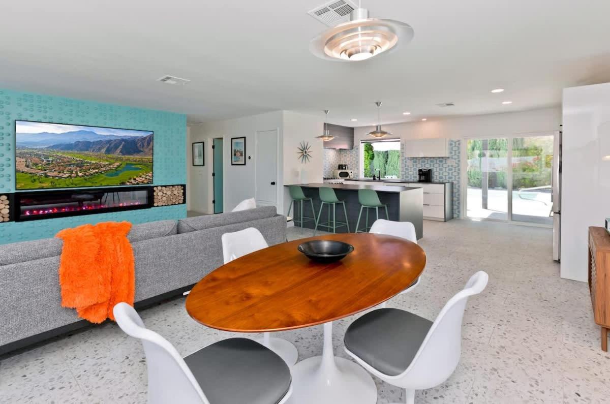 Quintessential Family Palm Springs Salt Pool Spa Casita view 5