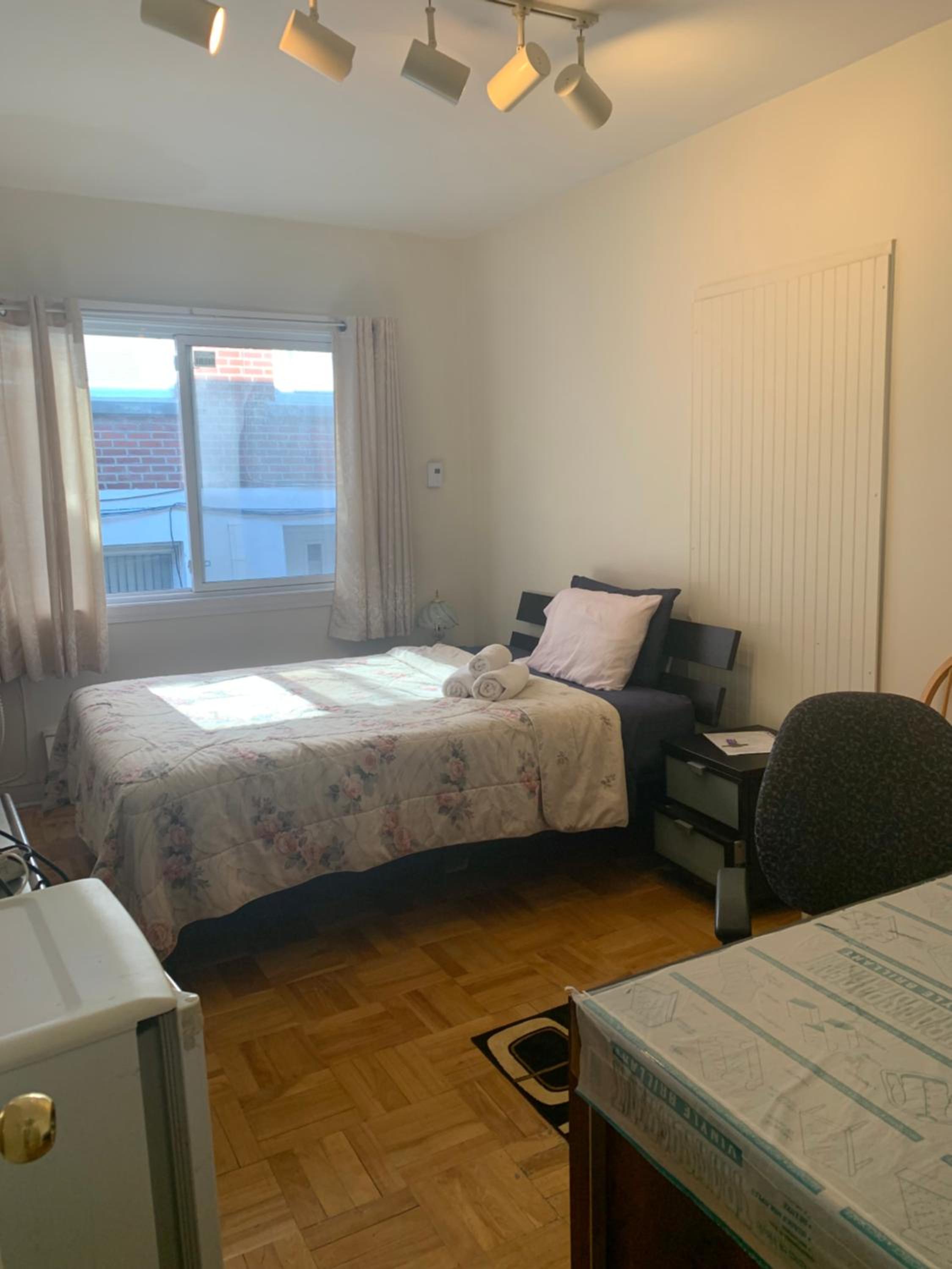 Montreal Downtown Rooms