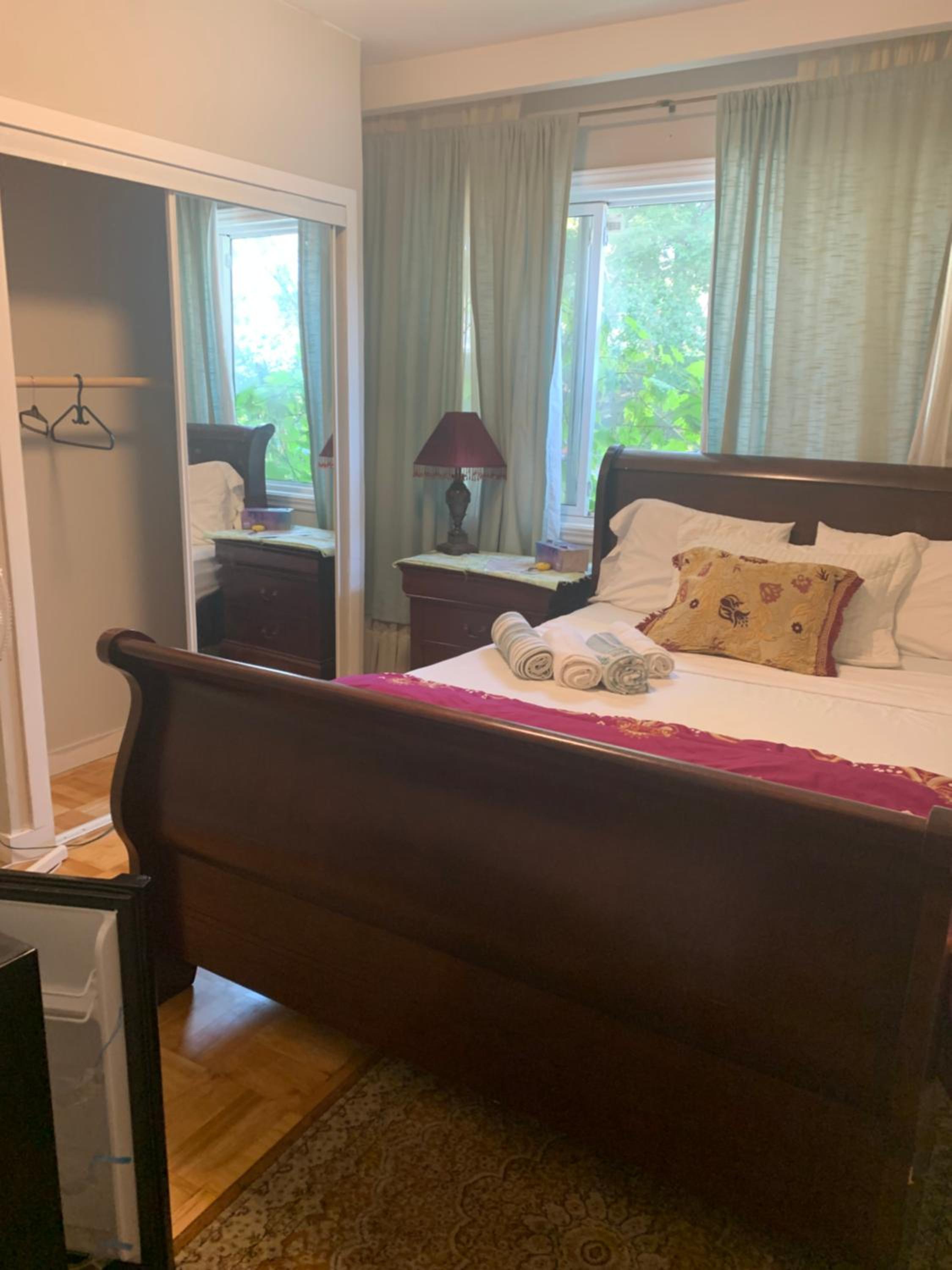 Montreal Downtown Rooms