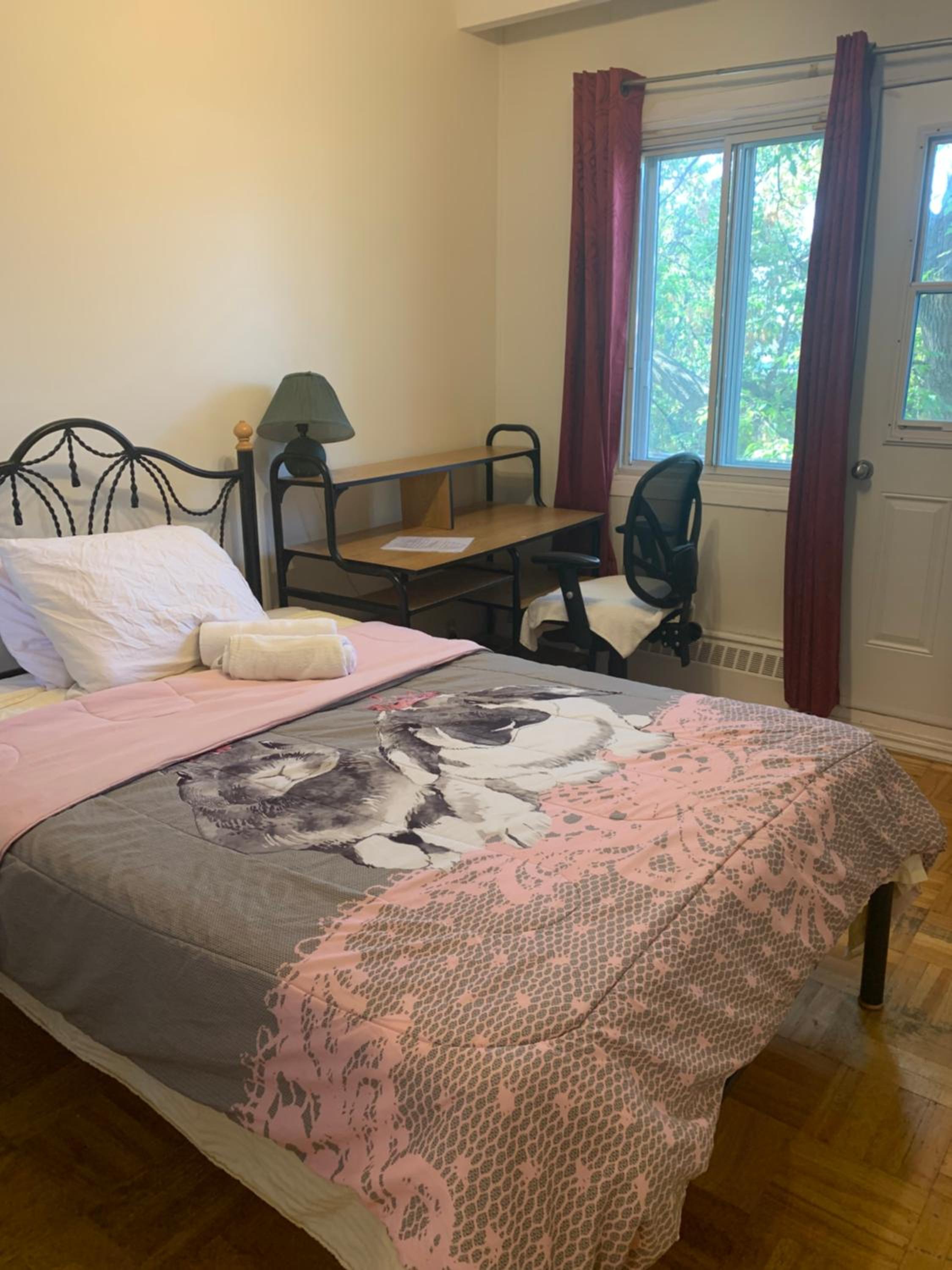 Montreal Downtown Rooms