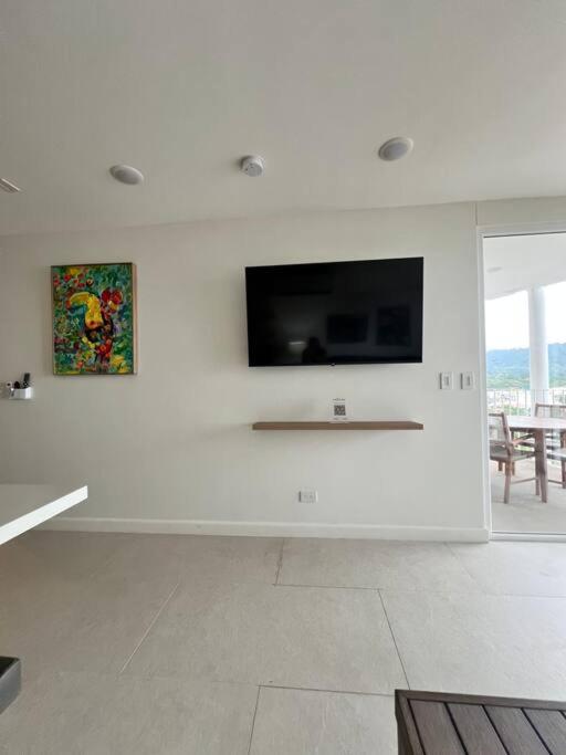 Brand New-Beachfront-Downtown PP1104
