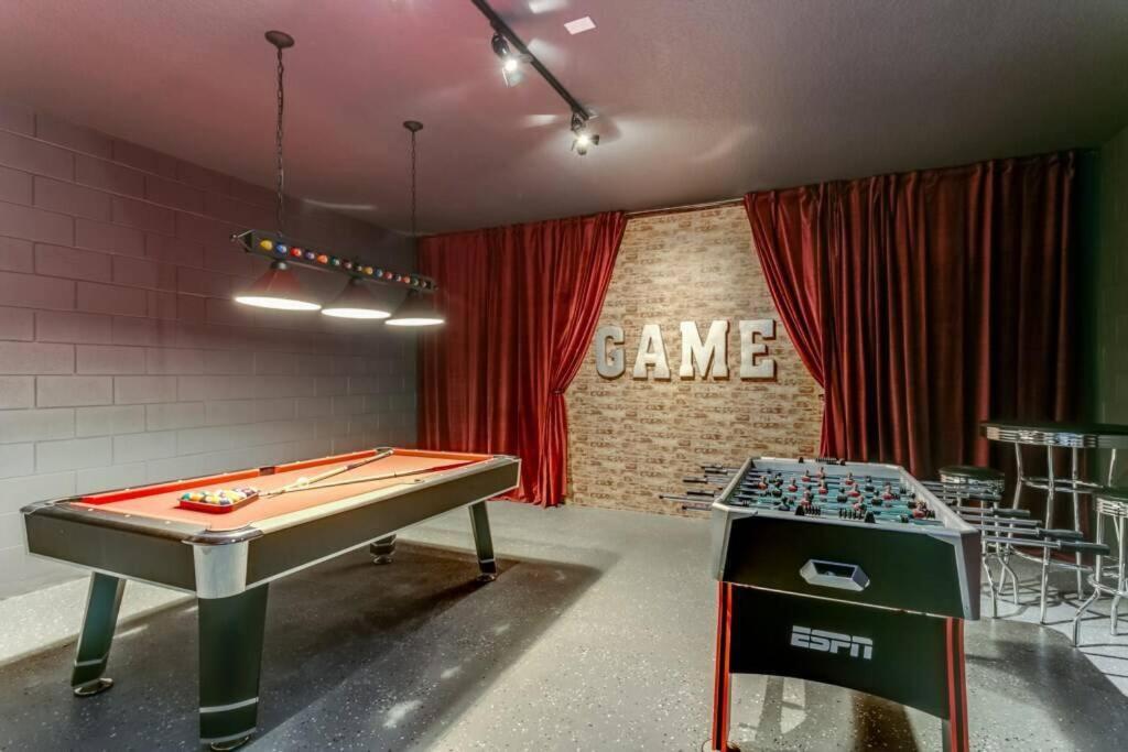 Dream Vacation 5 Star 8 Miles from Disney Area8877