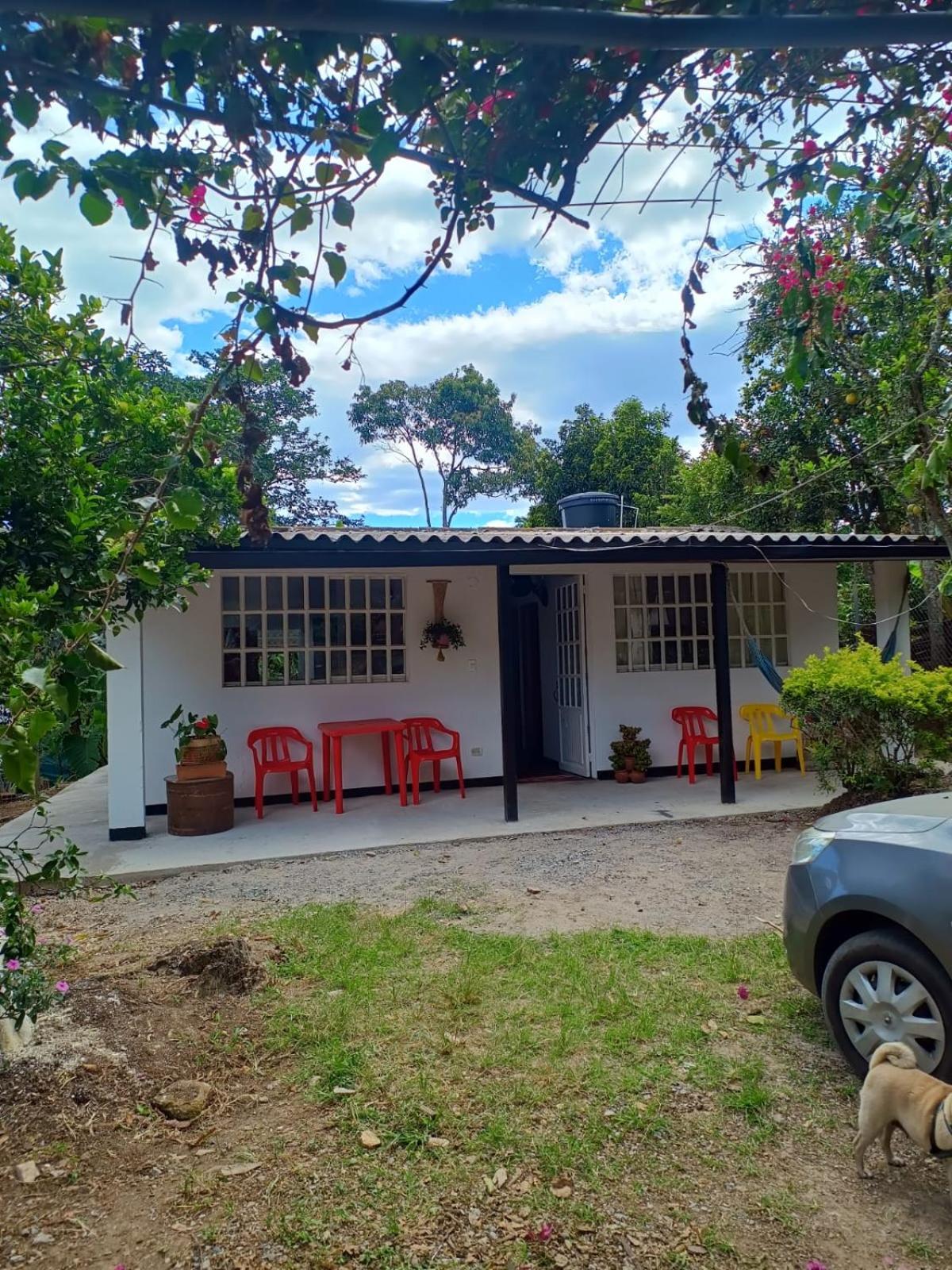 Casa Campestre en Barbosa - Naturaleza y Descanso