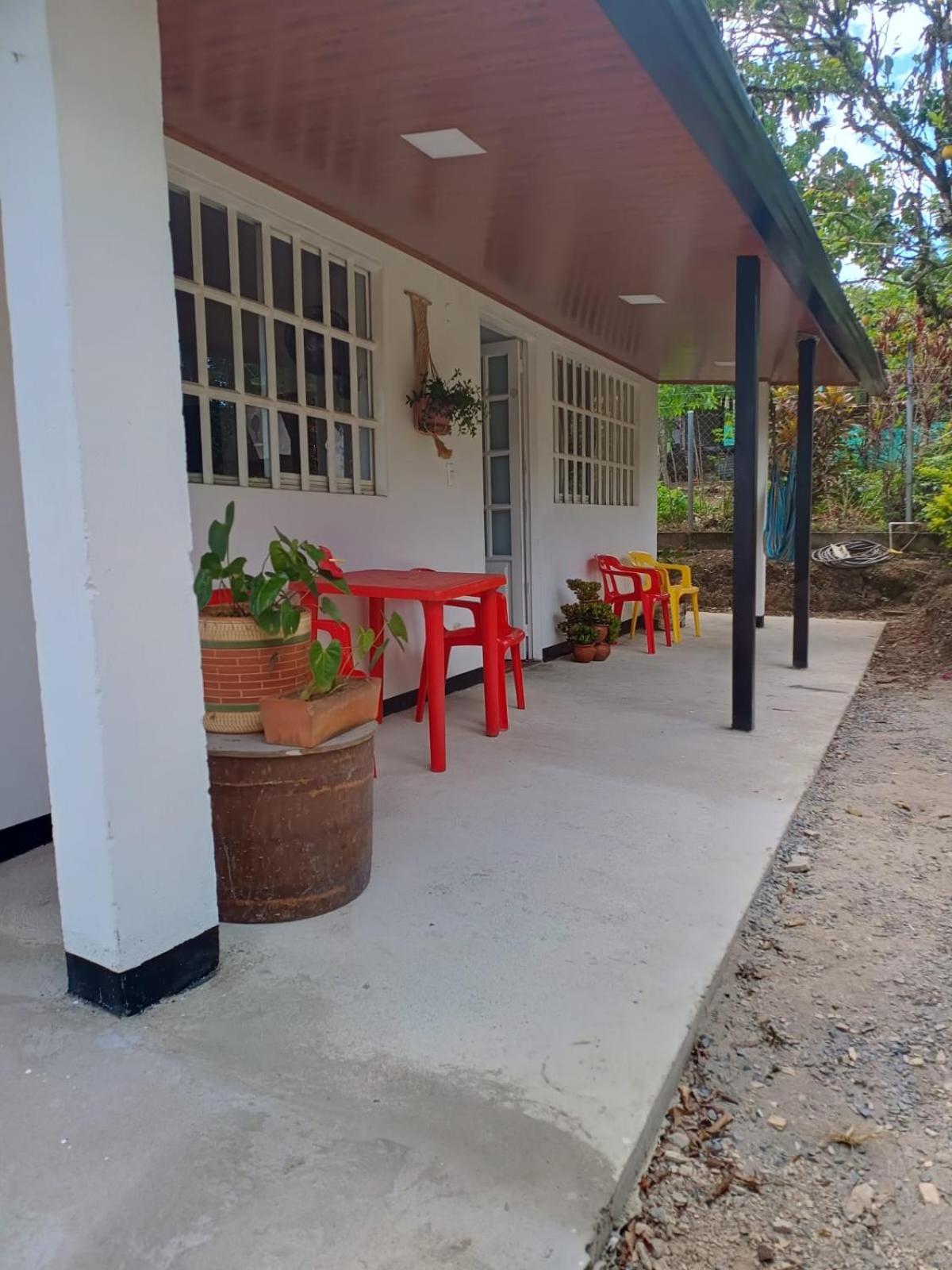 Casa Campestre en Barbosa - Naturaleza y Descanso