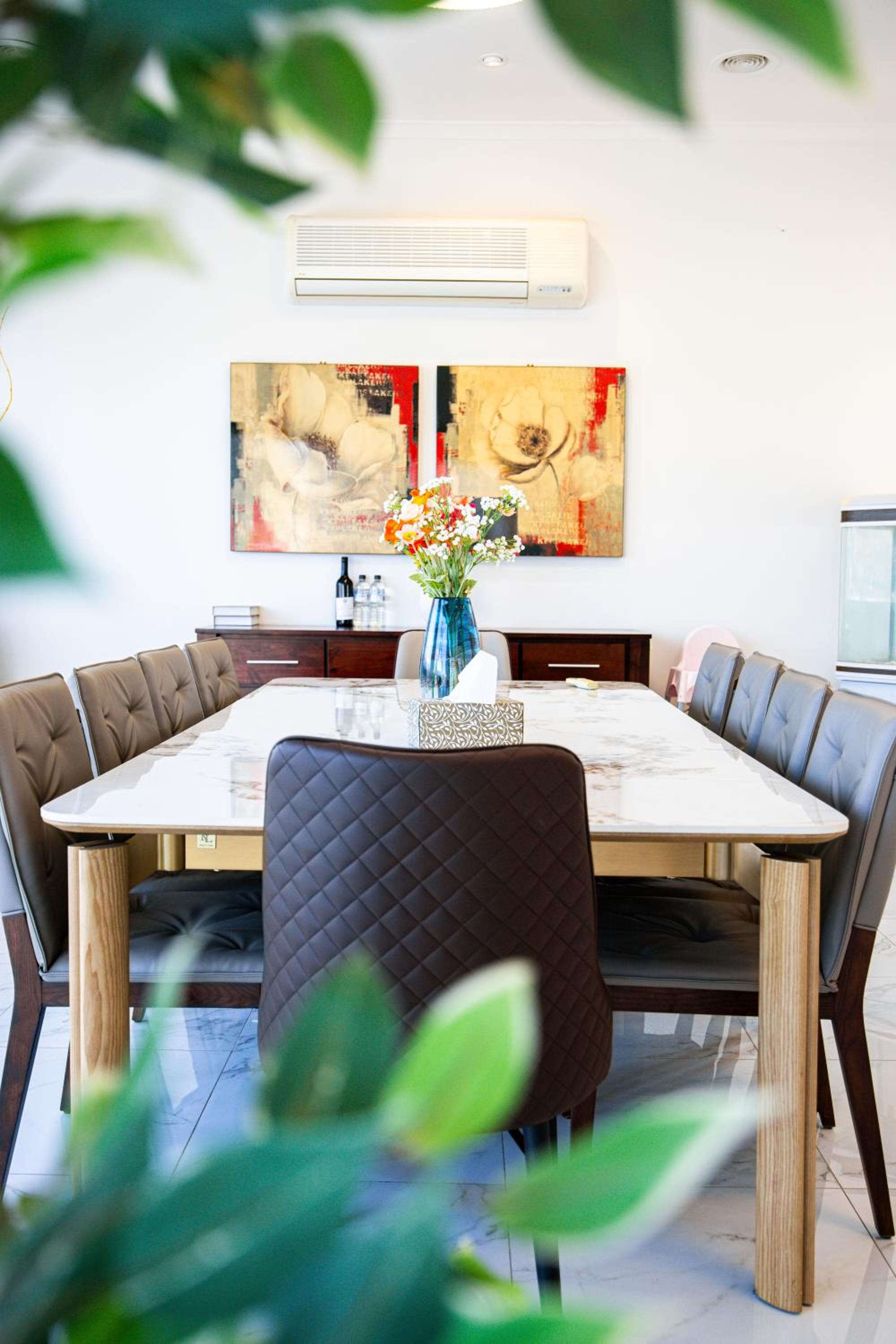 StayAU 6BR Deluxe Lakeview House Point Cook