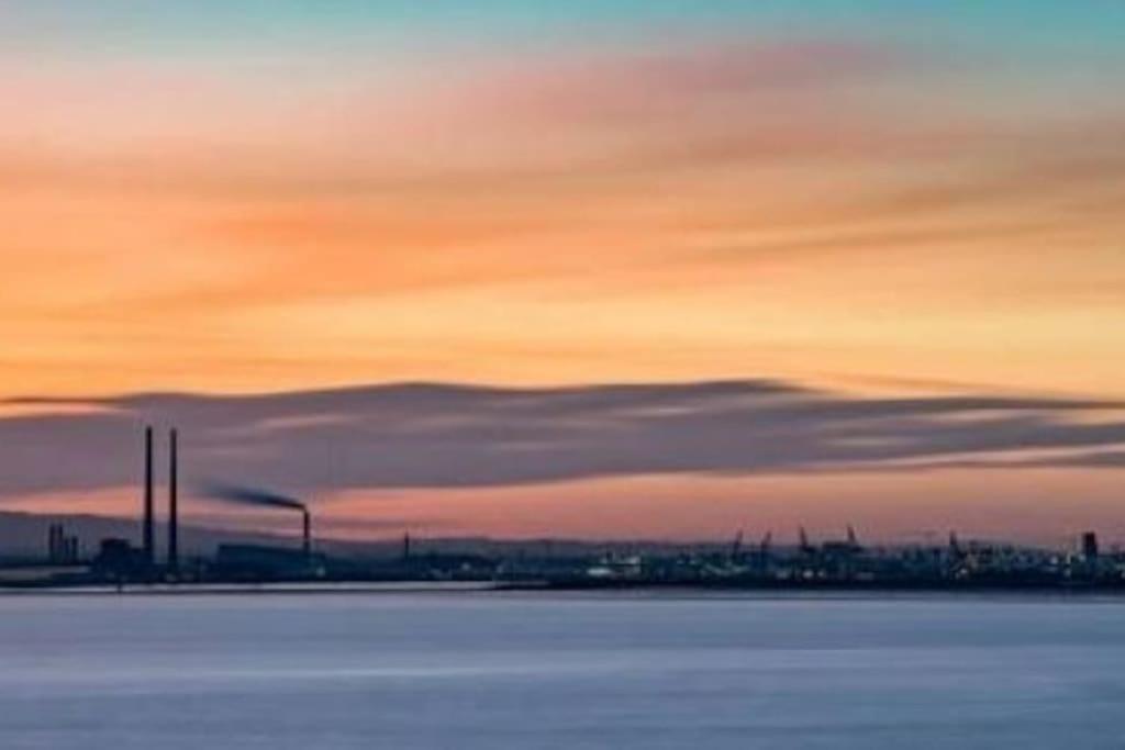 Dublin Seaview Luxury Penthouse Sleeps 6