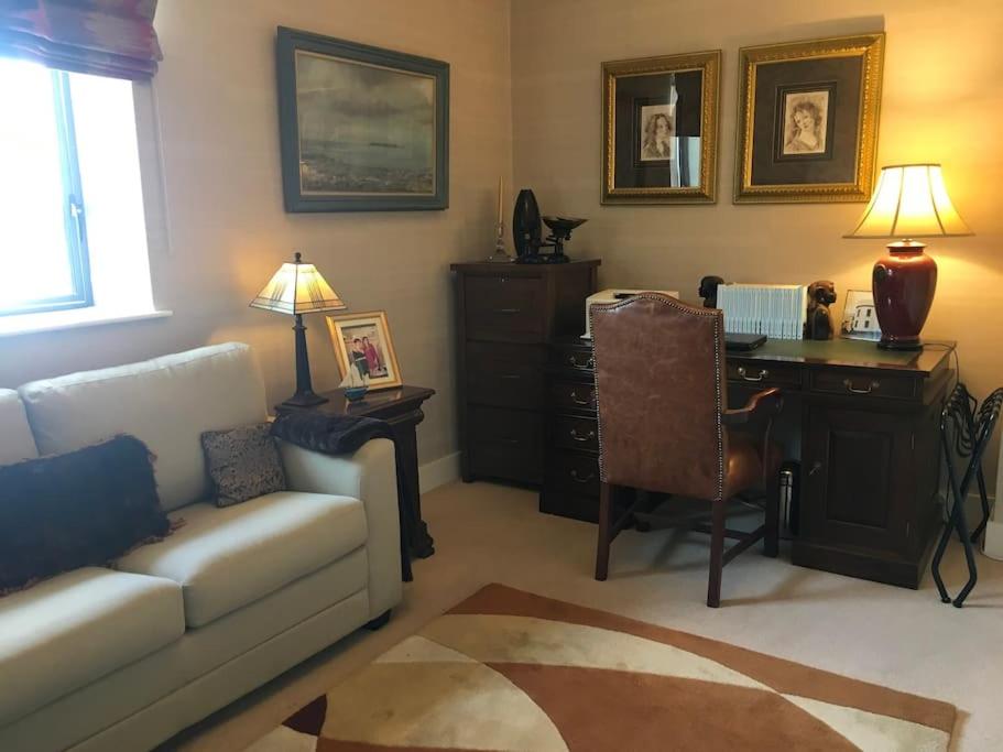 Dublin Seaview Luxury Penthouse Sleeps 6