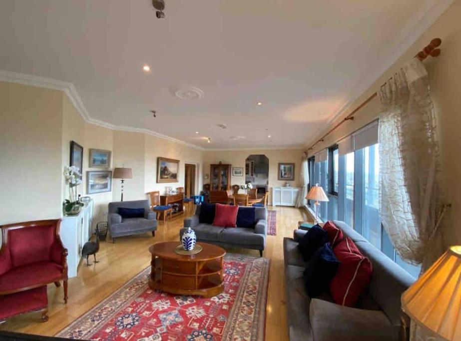 Dublin Seaview Luxury Penthouse Sleeps 6