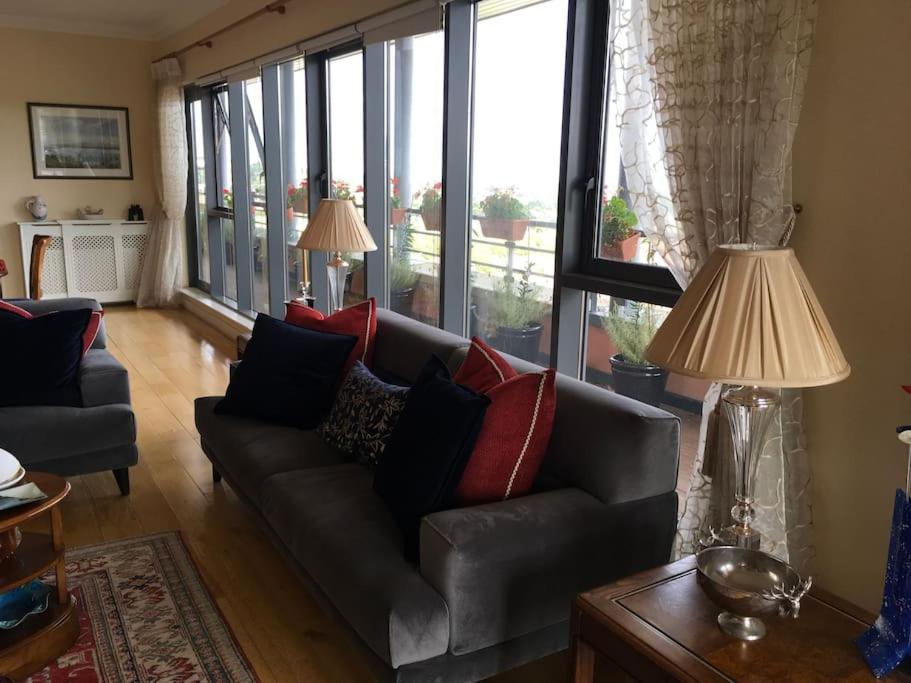 Dublin Seaview Luxury Penthouse Sleeps 6