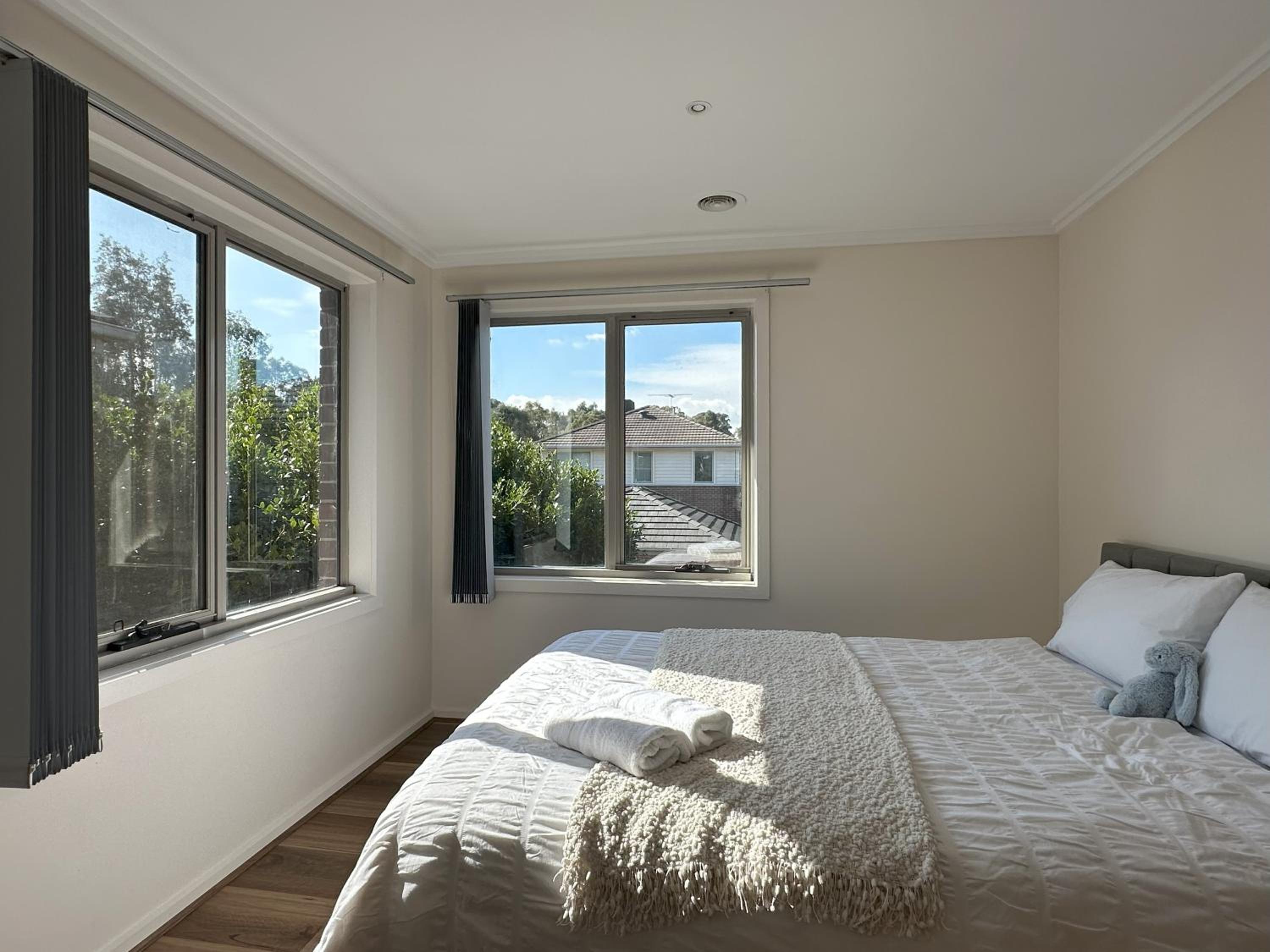 Spacious Family Home Near Melbourne CBD