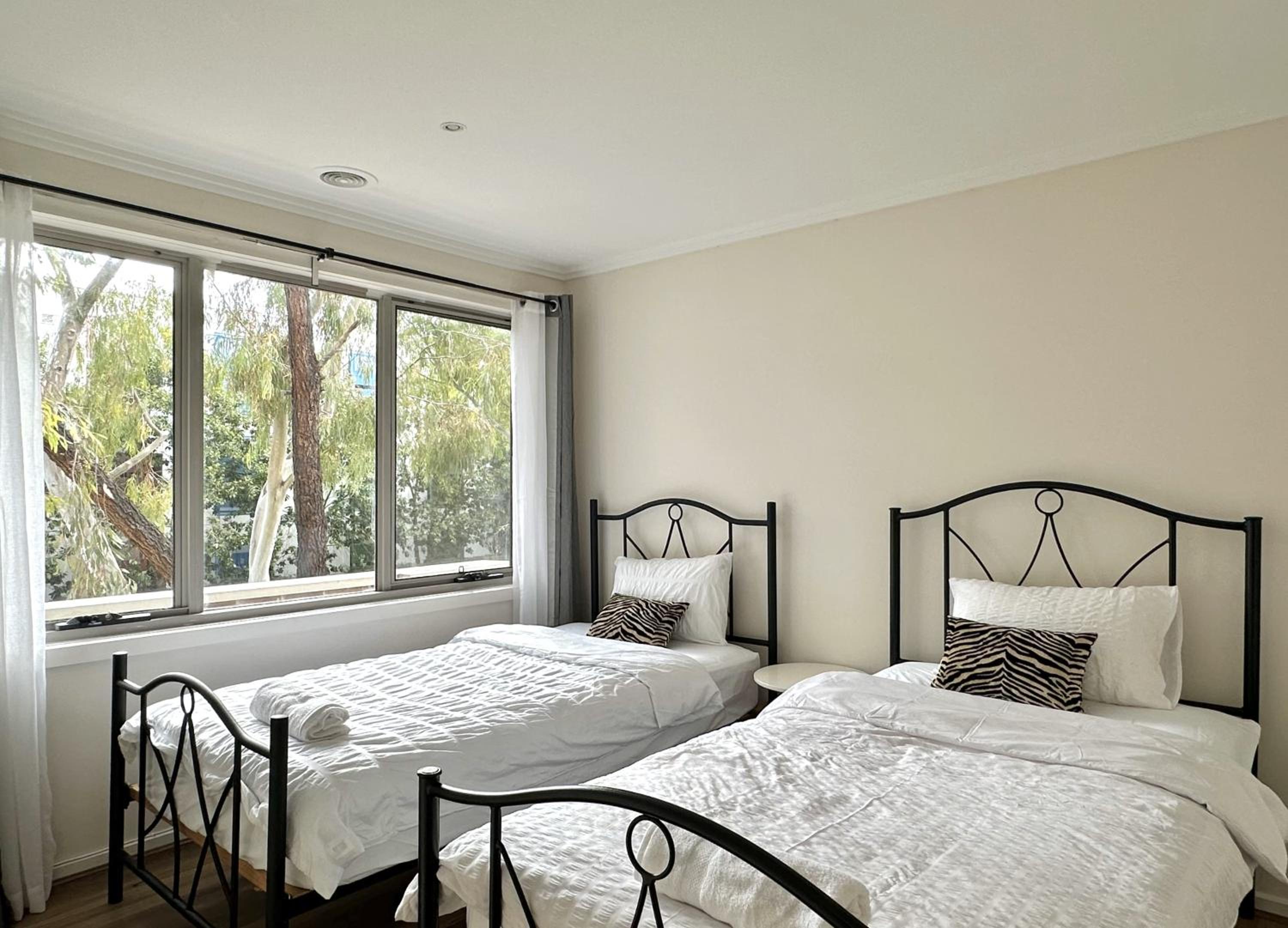 Spacious Family Home Near Melbourne CBD