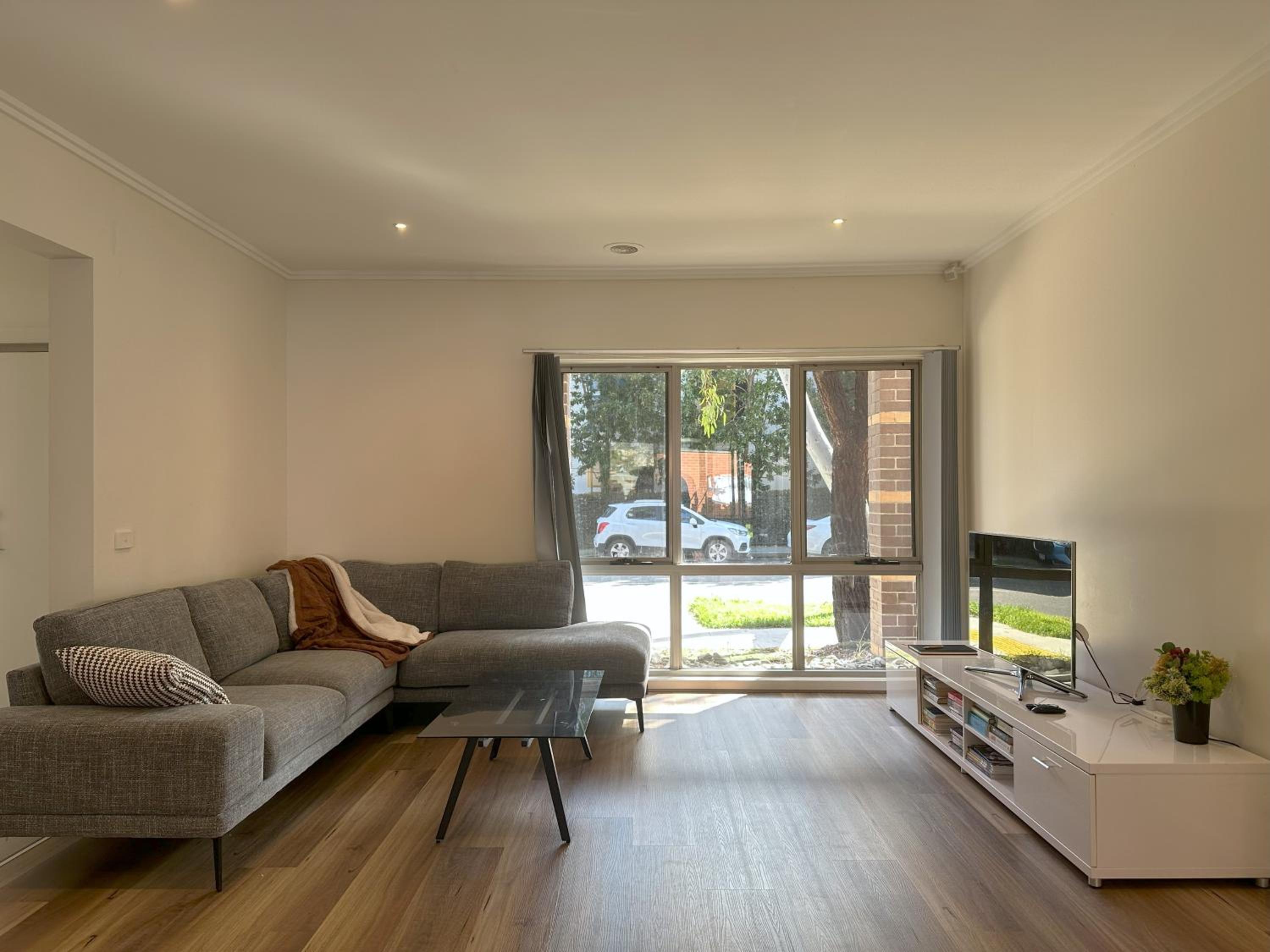 Spacious Family Home Near Melbourne CBD