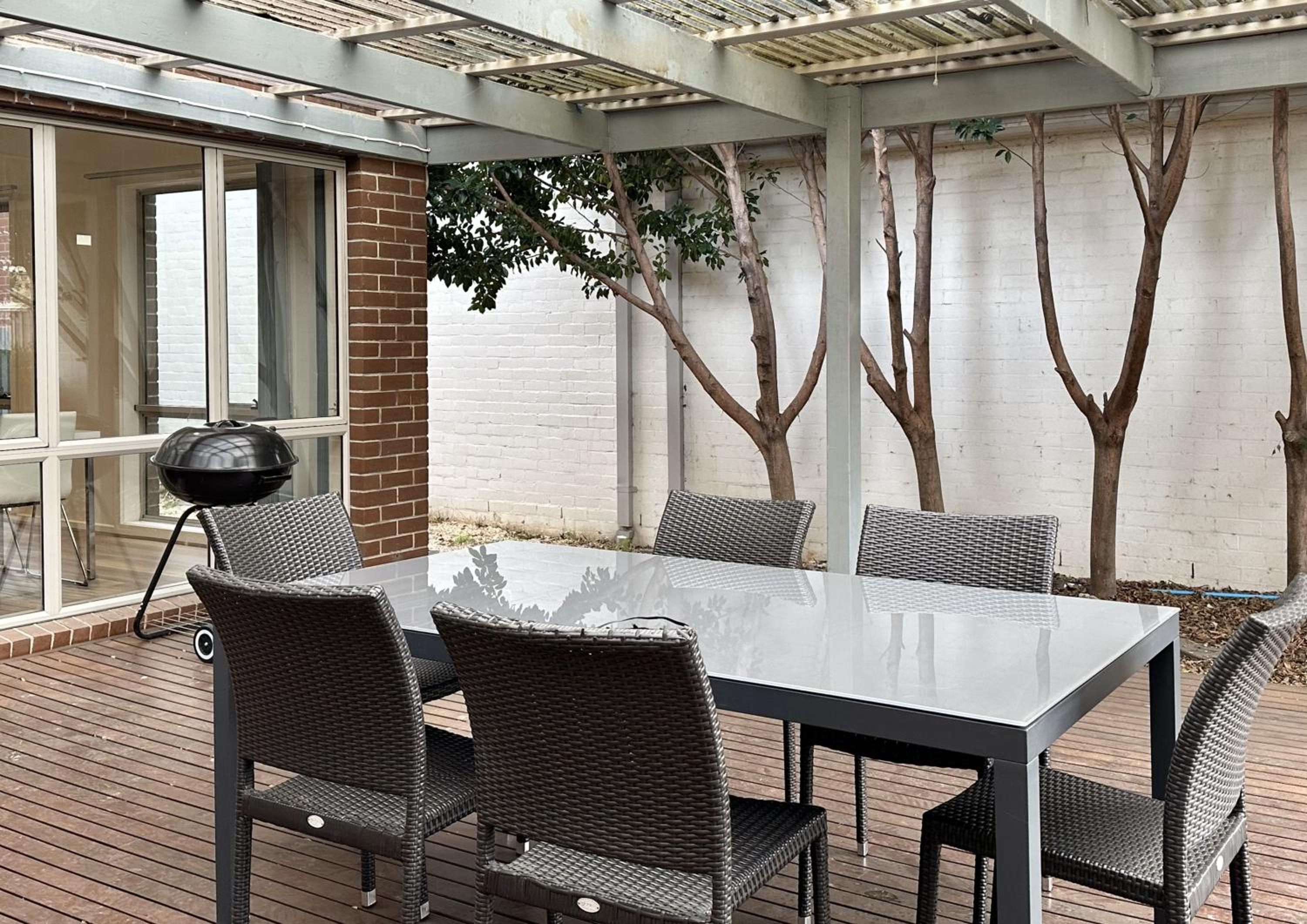 Spacious Family Home Near Melbourne CBD