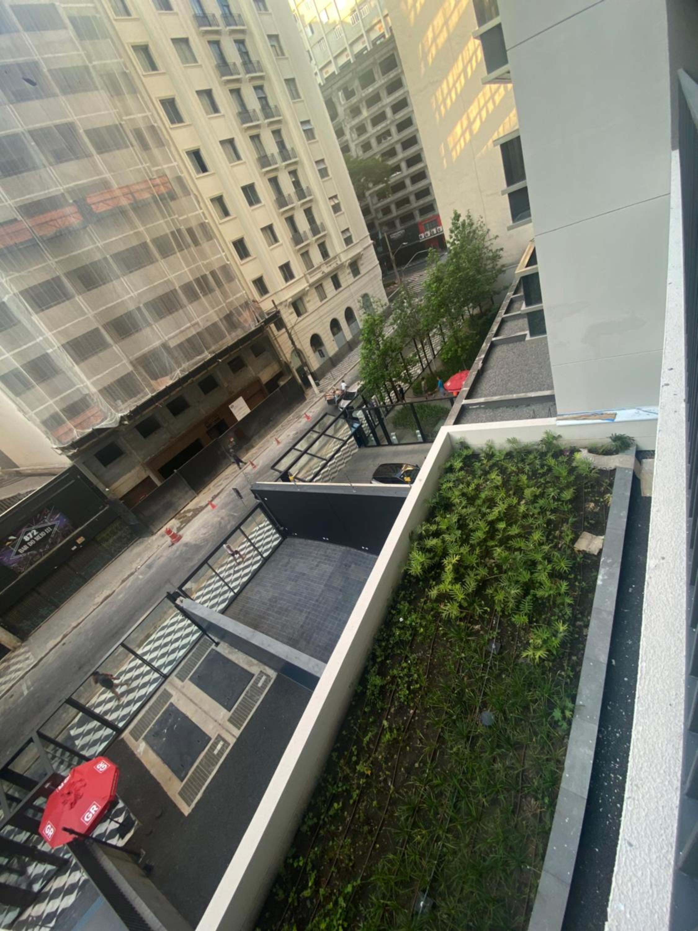 Estúdio novo no centro