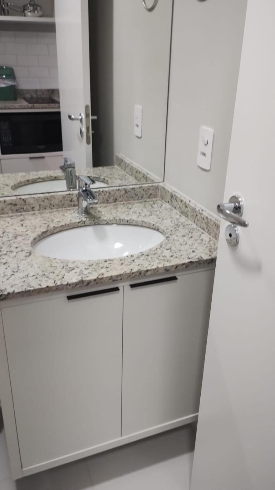 Estúdio novo no centro