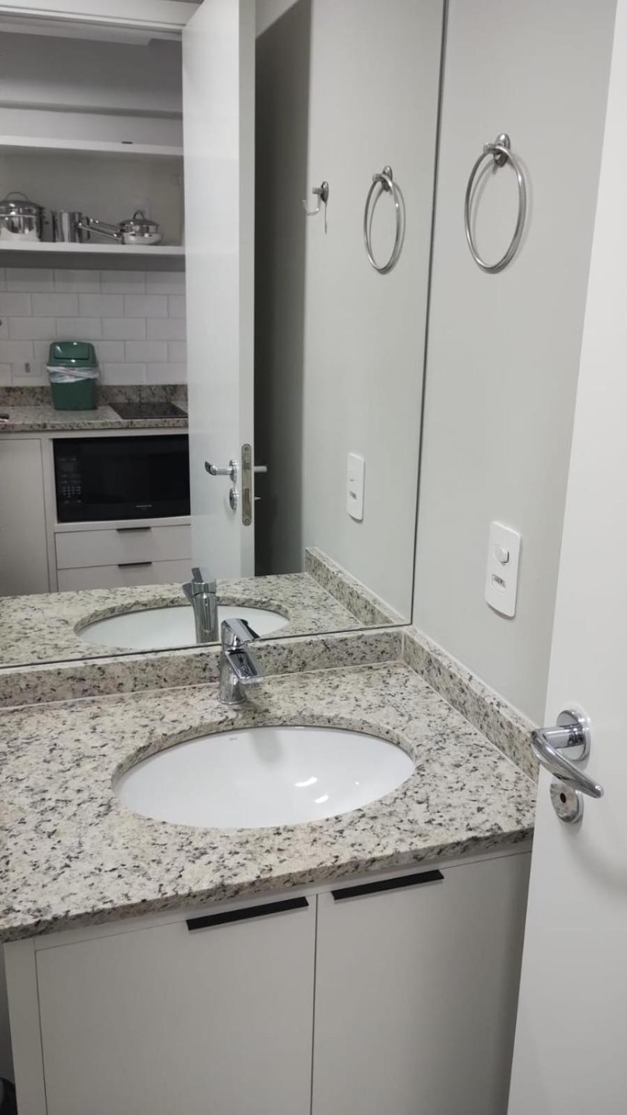 Estúdio novo no centro