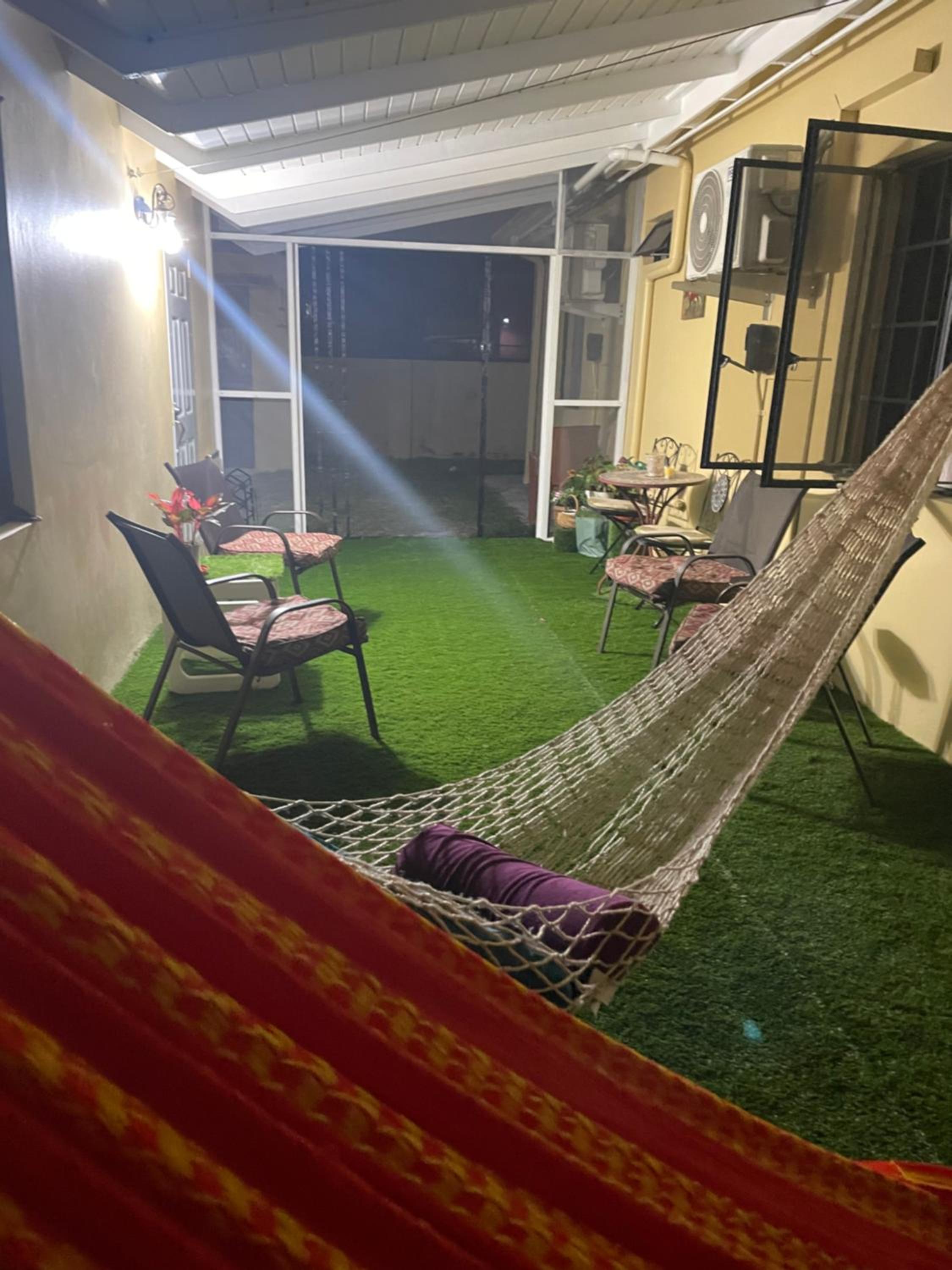 Bon accord Hummingbird Hideaway