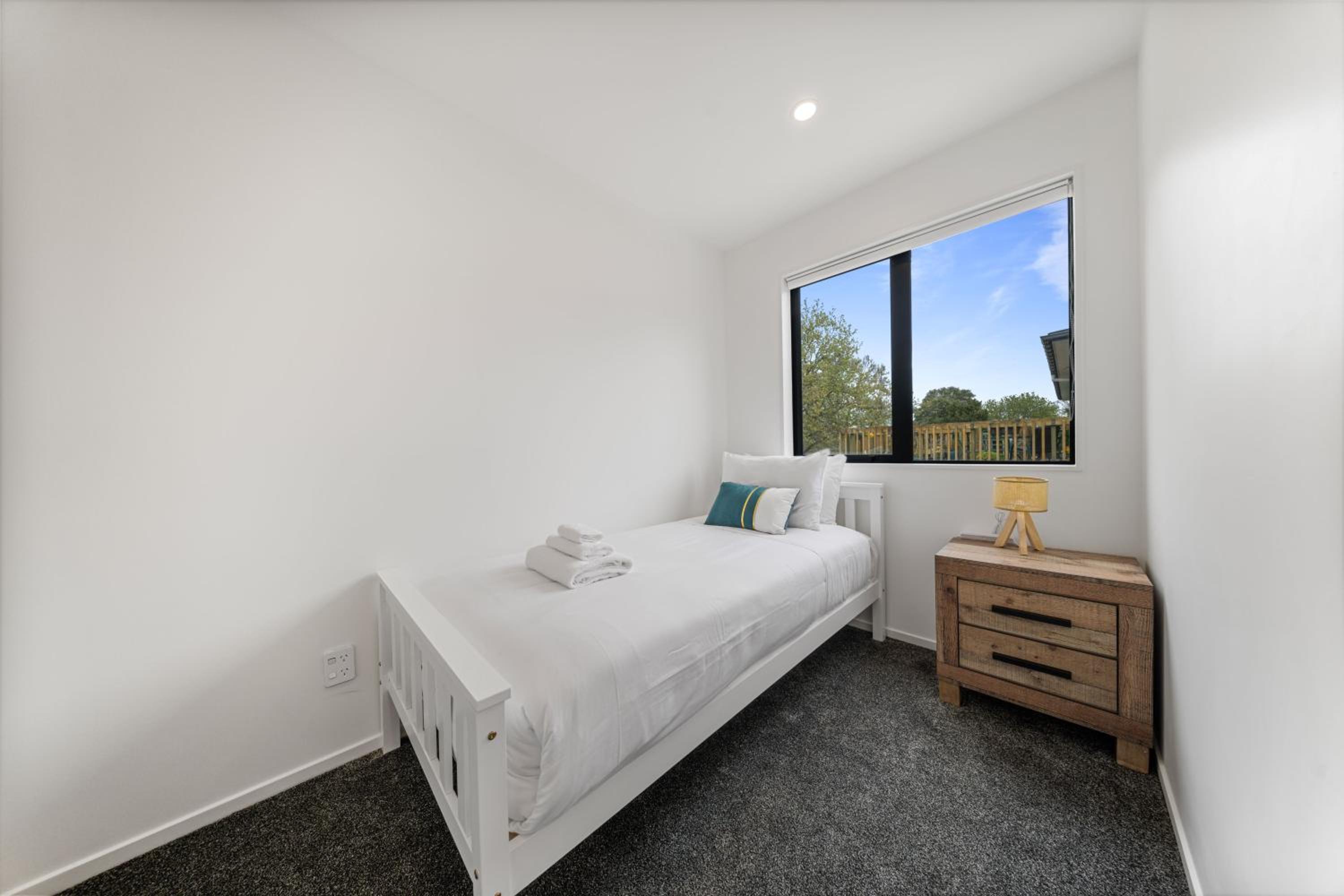 Botany Modern Townhouse Retreat