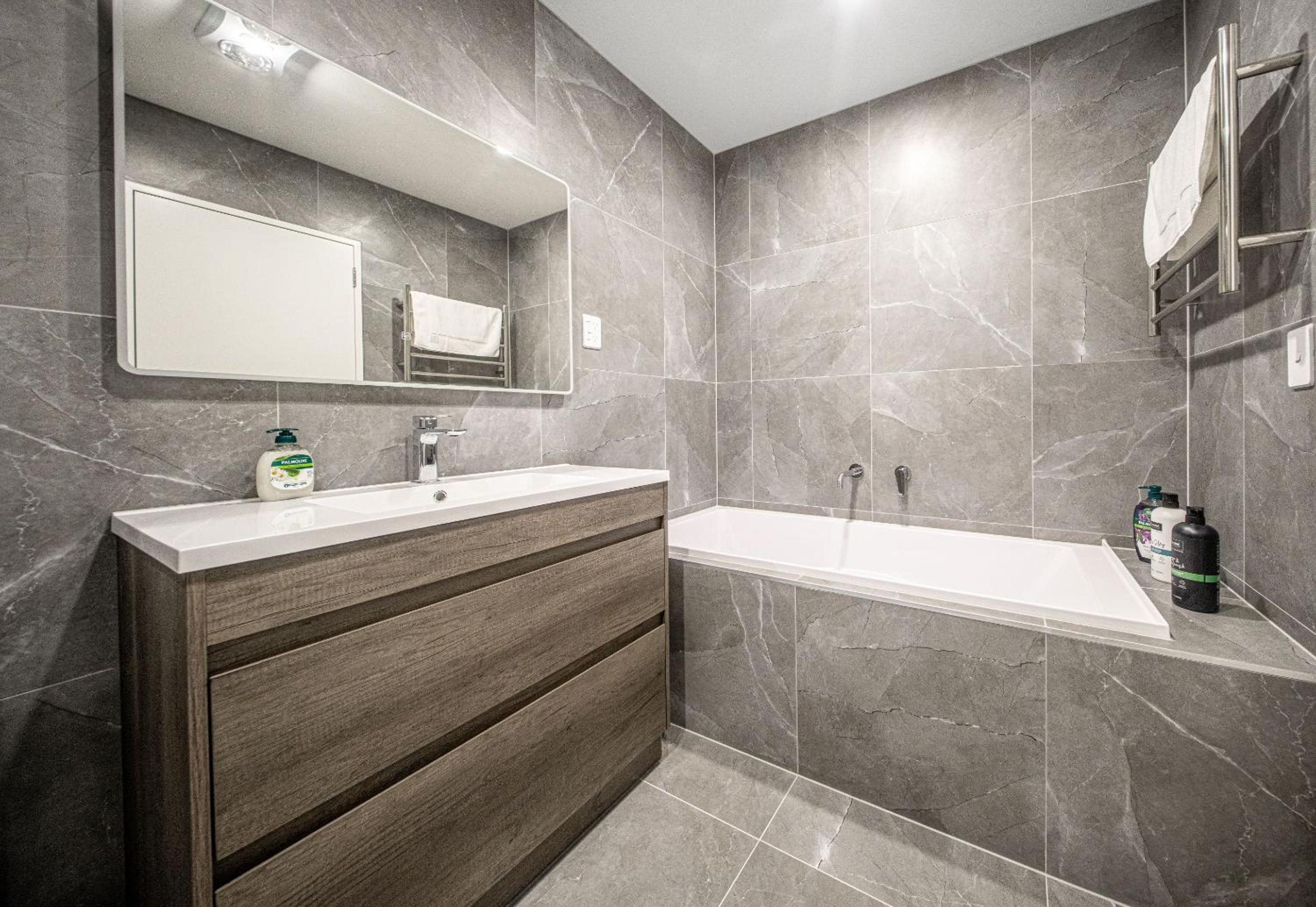 Botany Modern Townhouse Retreat