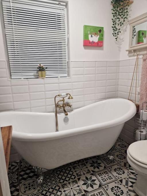 Trinity Cottage 2 bed with mezzanine