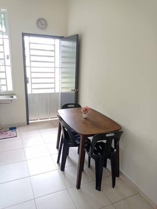 Sri Keroma Bajandoh Muar Homestay photo 3