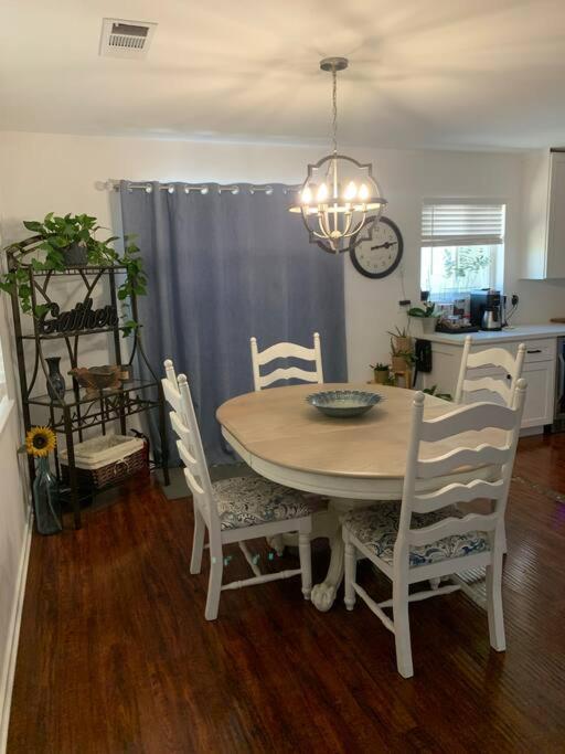 Walnut Grove 2BD 1Bath view 5
