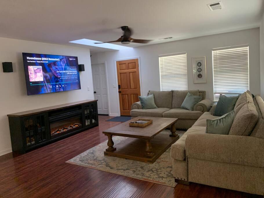 Walnut Grove 2BD 1Bath view 4