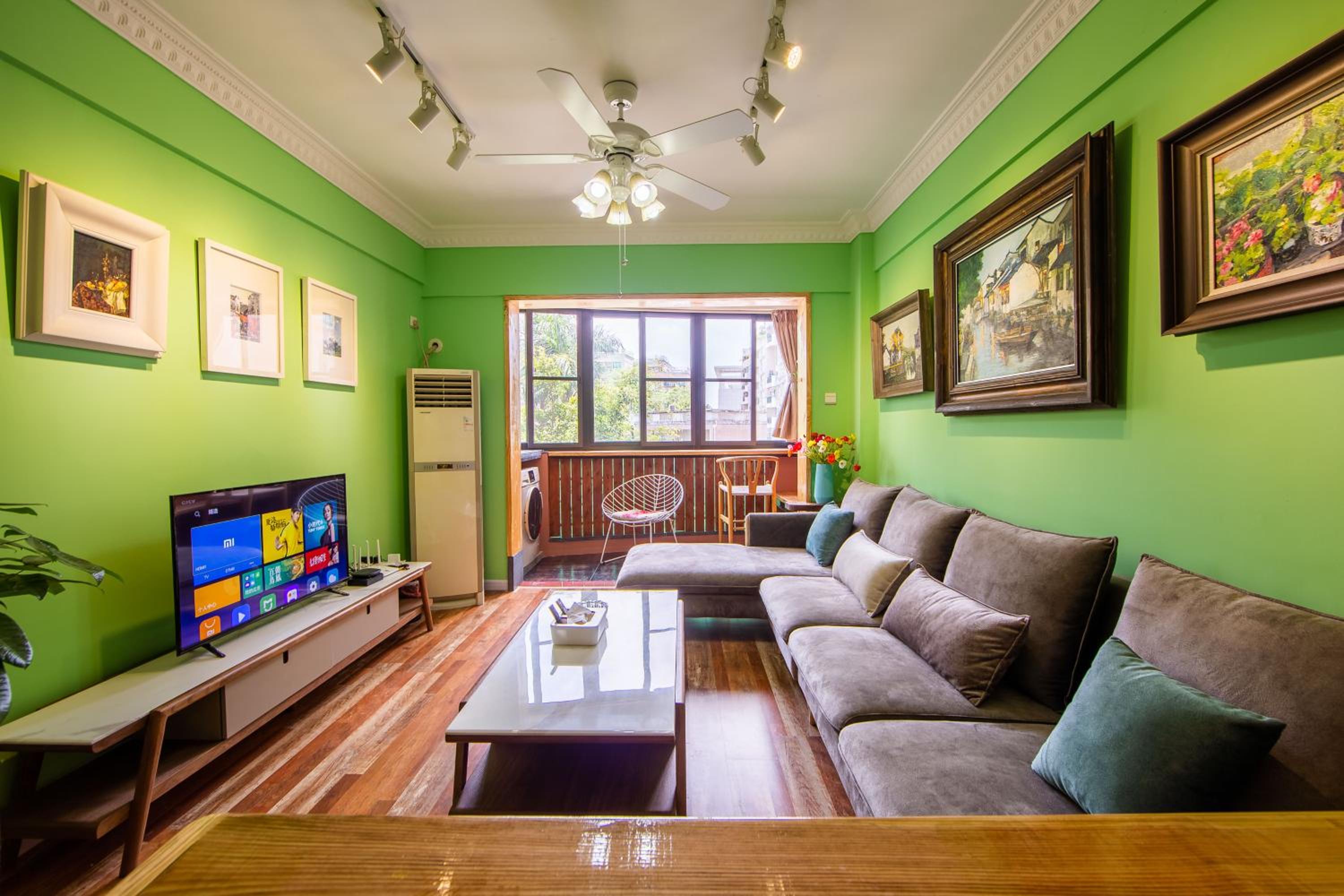 Guangzhou He She Art Apartment