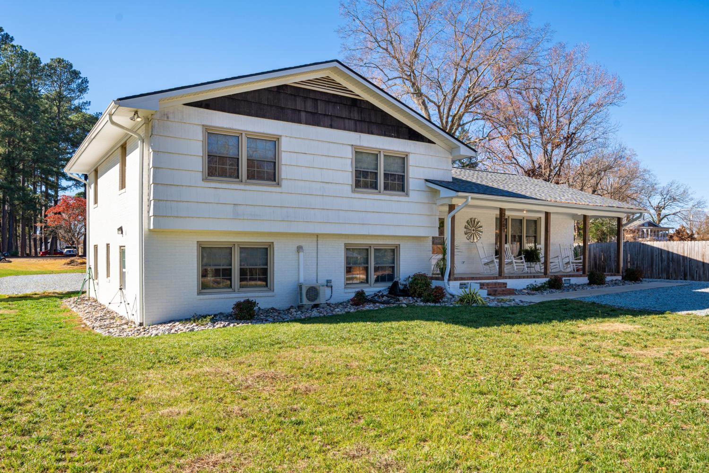 Elegant Gem*Spacious 5BR*King beds*near Duke view 2