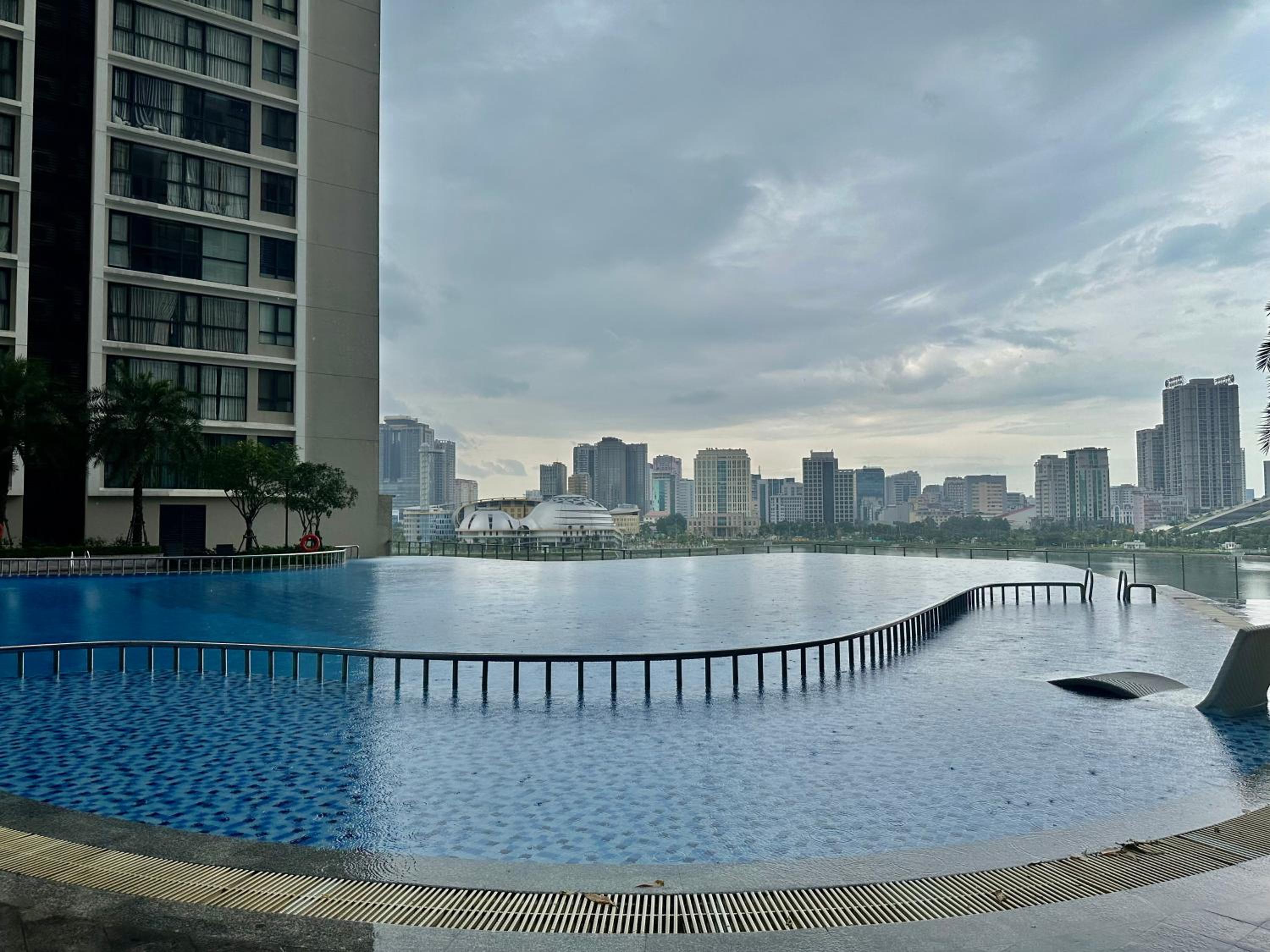 Liliving in Skylake - Căn hộ 3 phòng ngủ sang trọng với view hồ - Near Keangnam