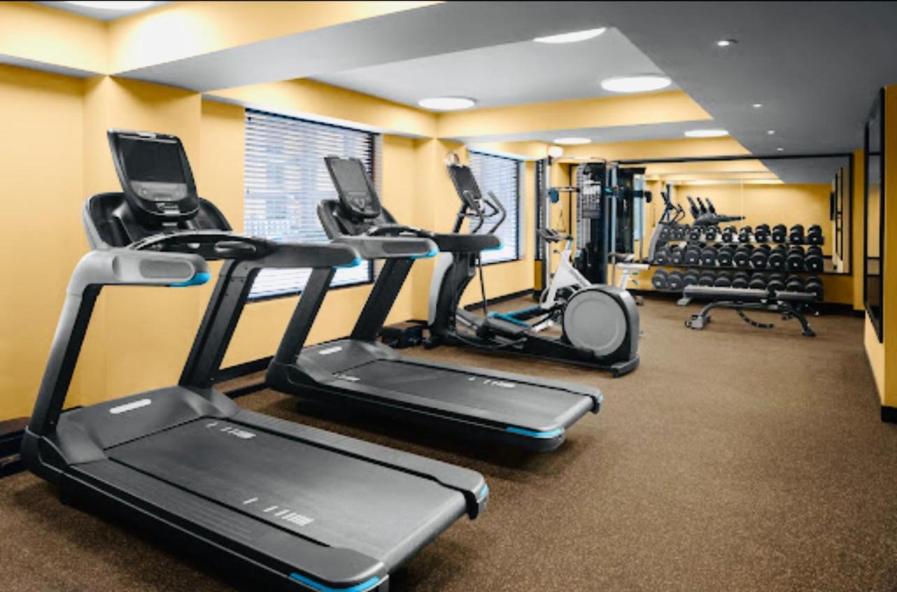 Cloud Vista, Luxury 1bdr apartment with pool and gym view 2