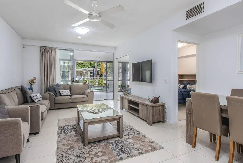Serene 3 Bedroom Poolside Retreat at Drift