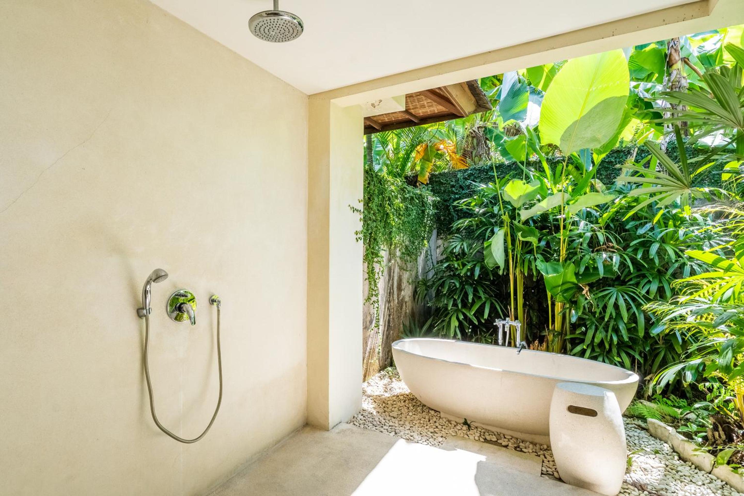 Ku Estate by Villa Finder view 4