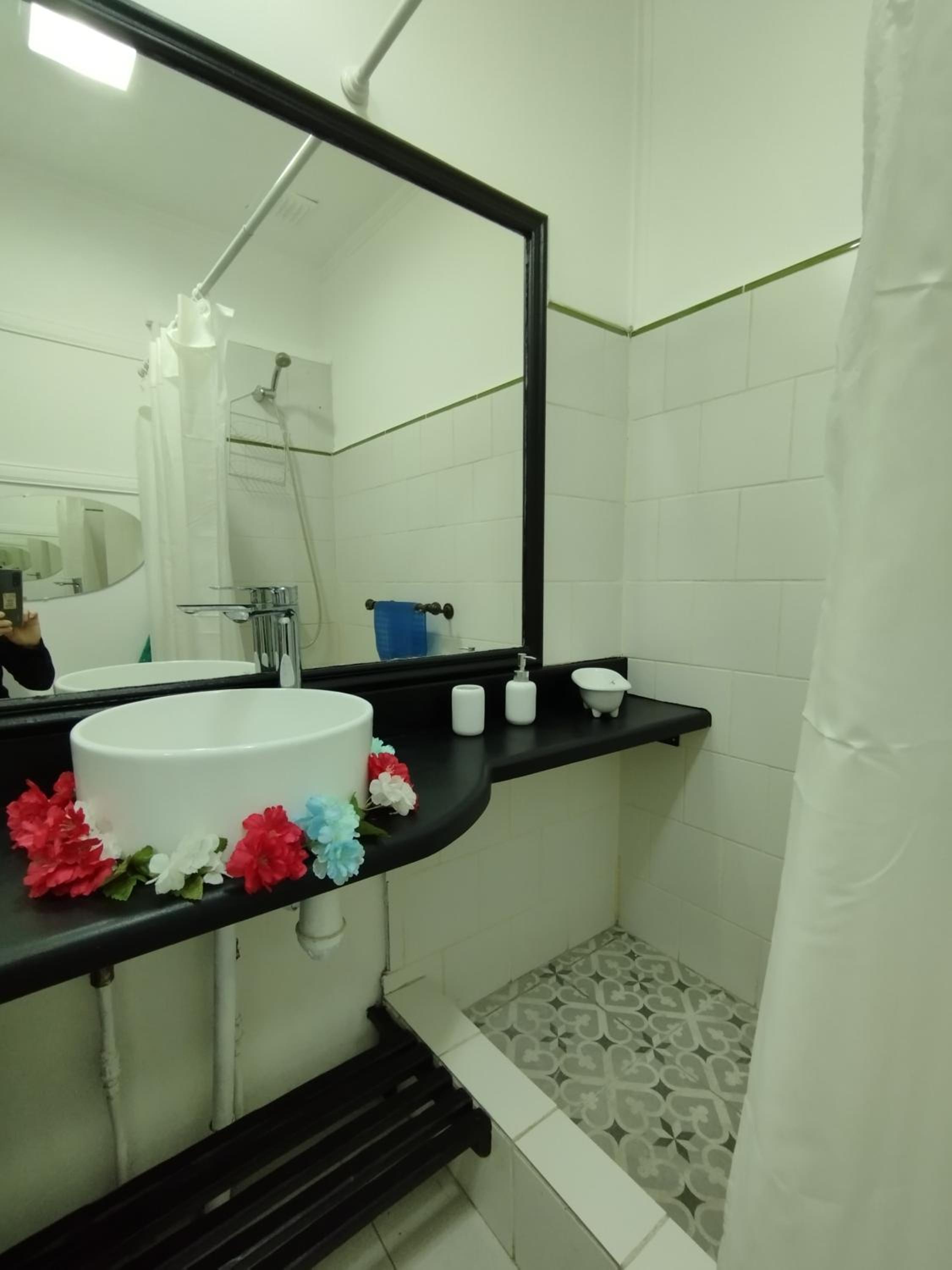 Casa Gorrión escarlata