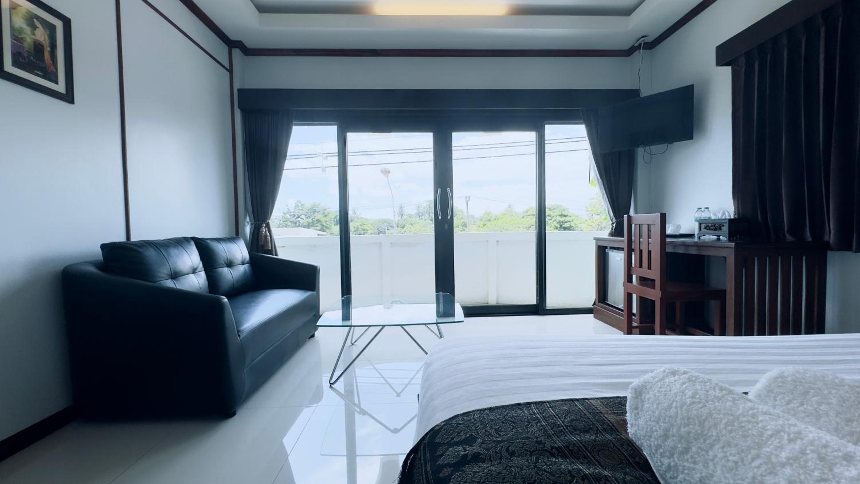 EZ House