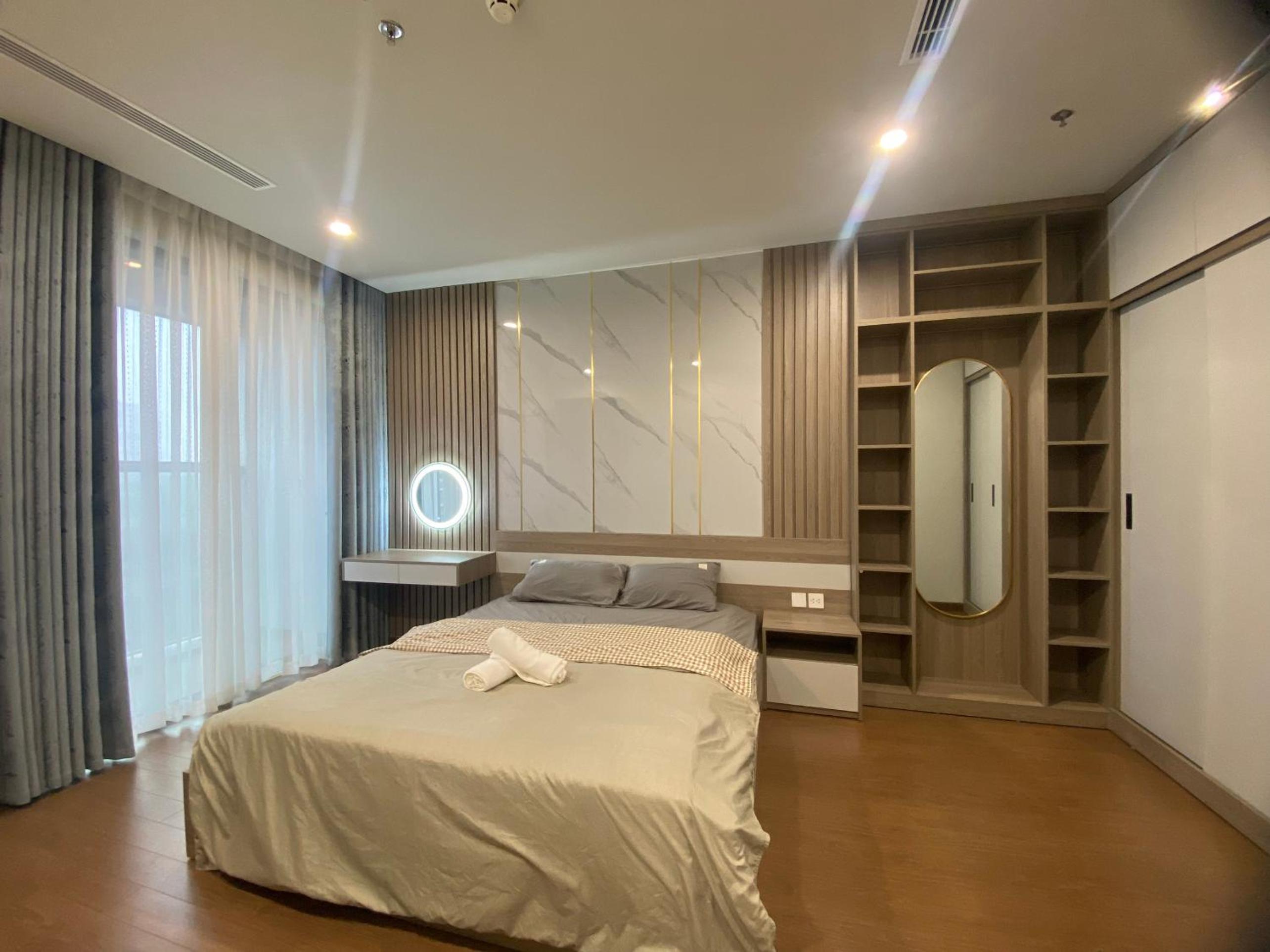 The Matrix One Private 2Brs Apt near Le Quang Dao